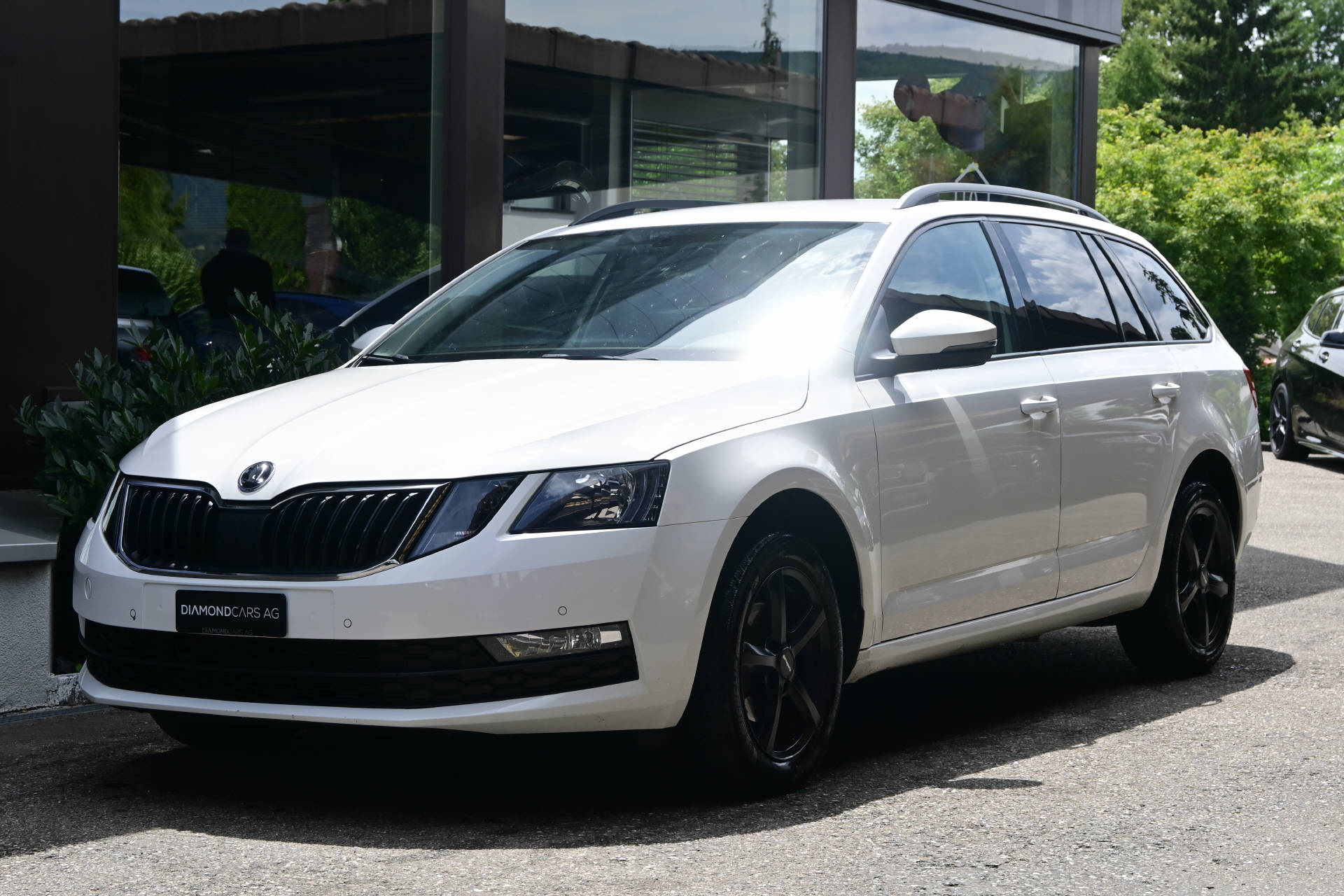 SKODA Octavia Combi 1.6 TDI 115 Ambition DSG-image-0