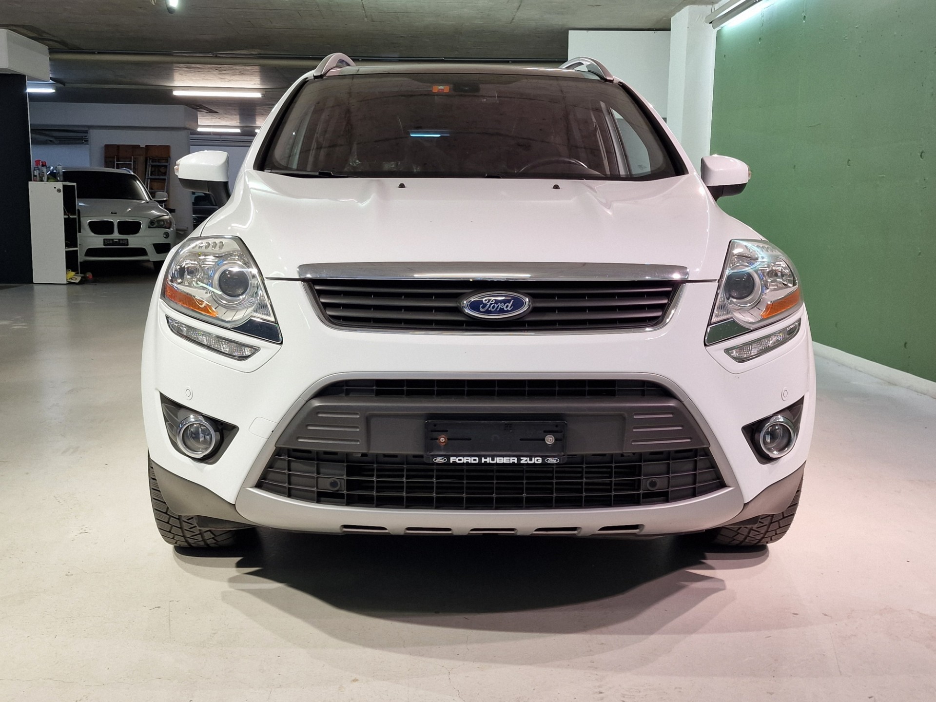 FORD Kuga 2.5 Turbo Titanium 4WD Automatic-image-2