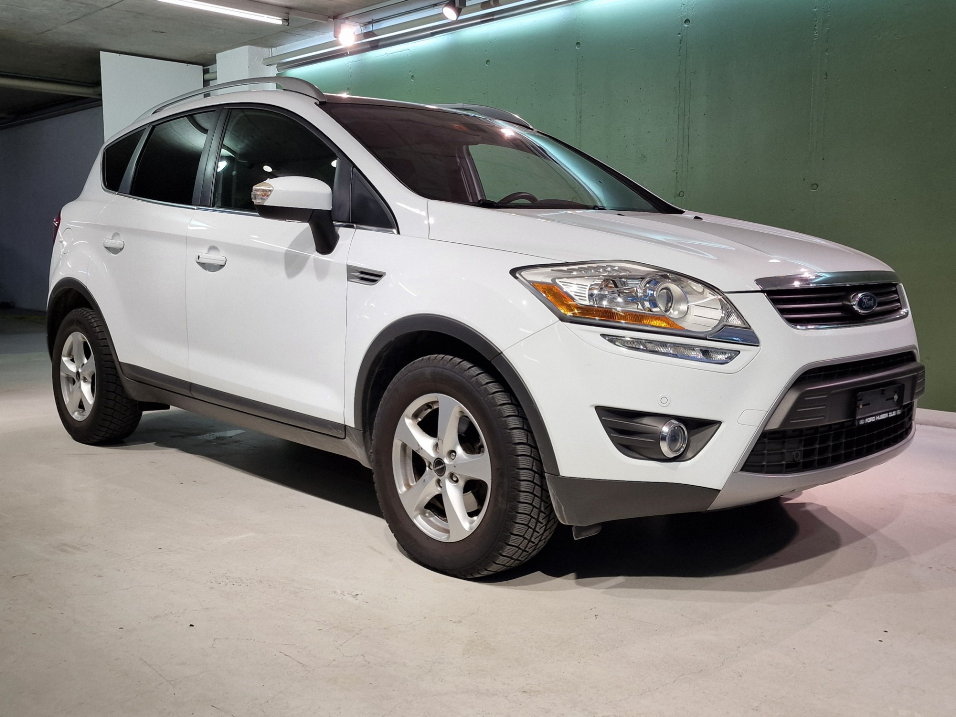 FORD Kuga 2.5 Turbo Titanium 4WD Automatic-image-0