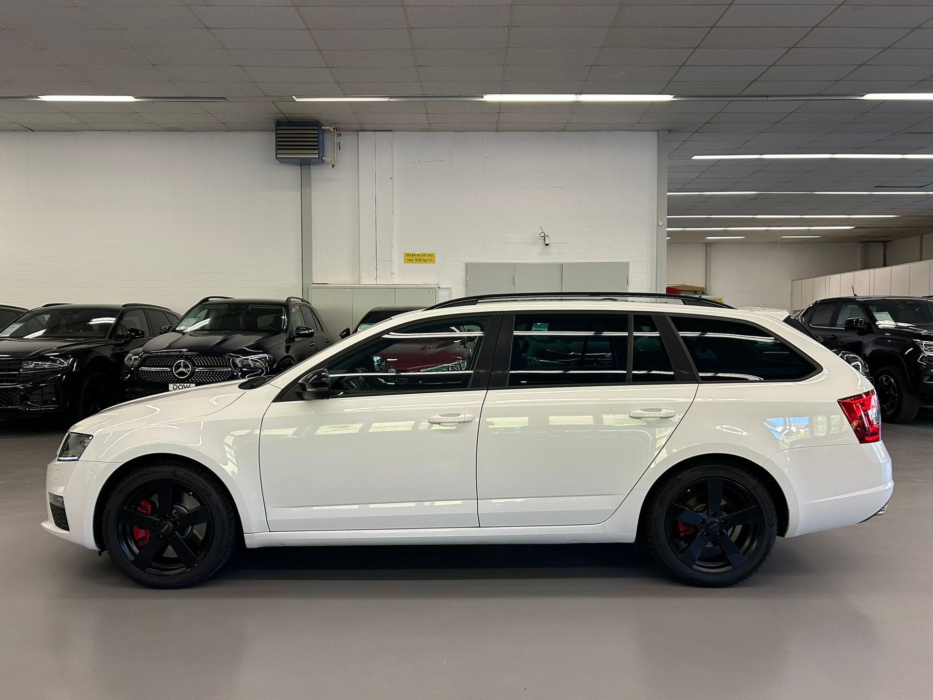 SKODA Octavia Combi 2.0 TSI RS DSG-image-7