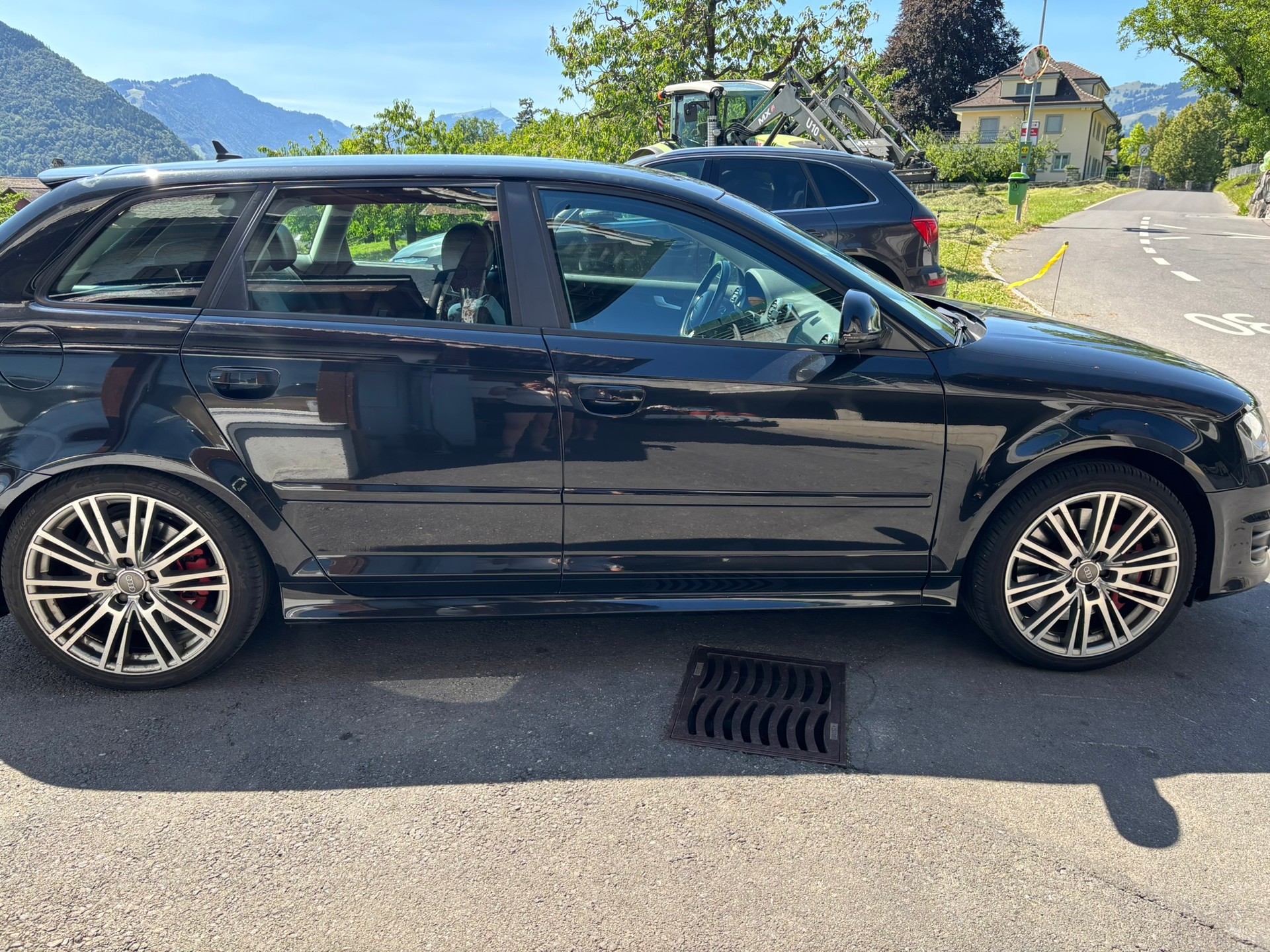 AUDI 2.0 T FSI quattro S-Tronic-image-1