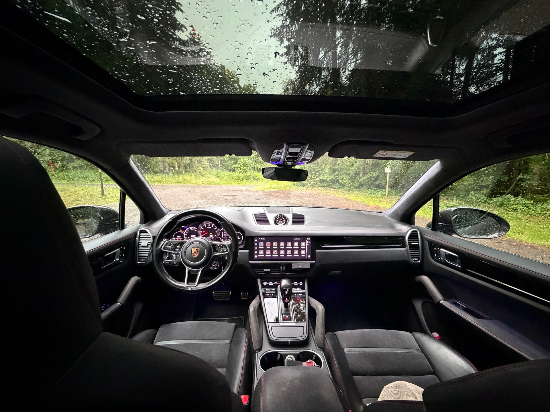 PORSCHE 4.0 V8 GTS-image-3