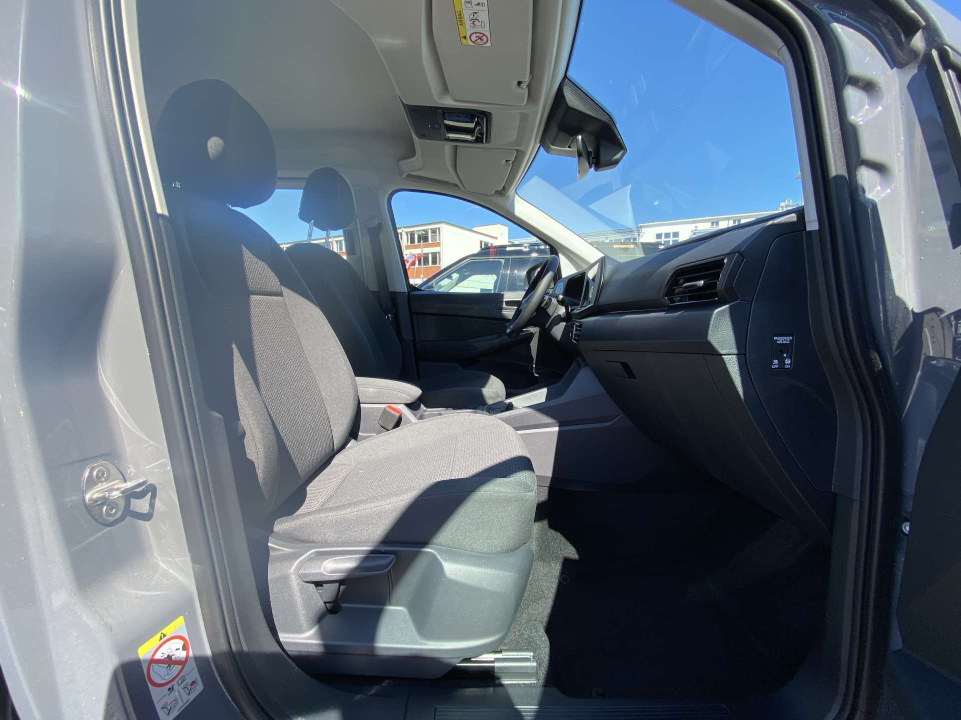VW Caddy 2.0 TDi Origin DSG-Automat-image-11