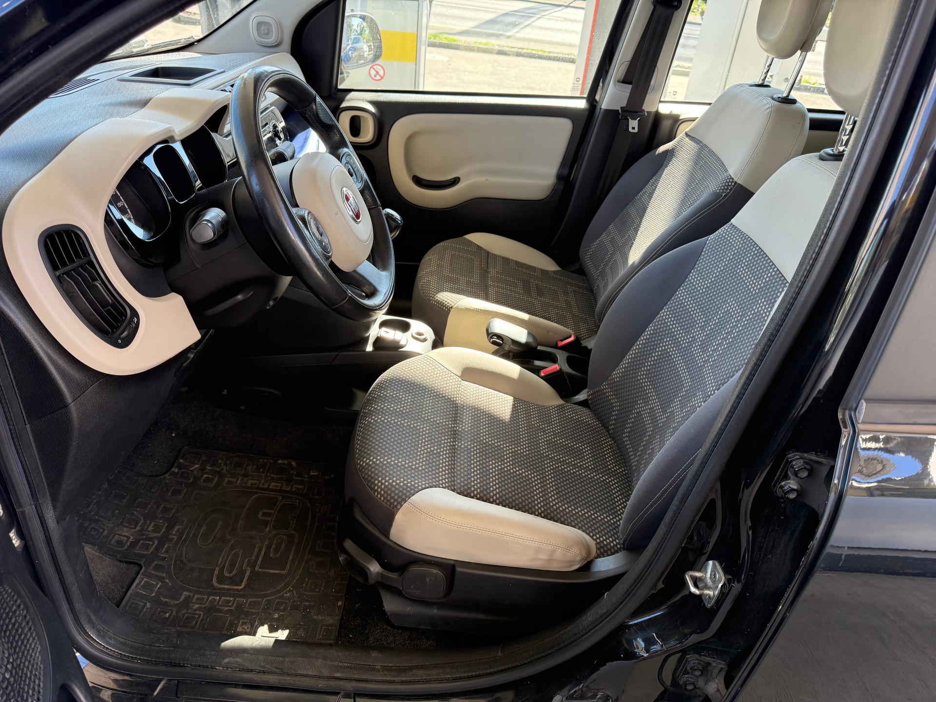 FIAT Panda 1.3 MJ Climbing 4x4-image-7