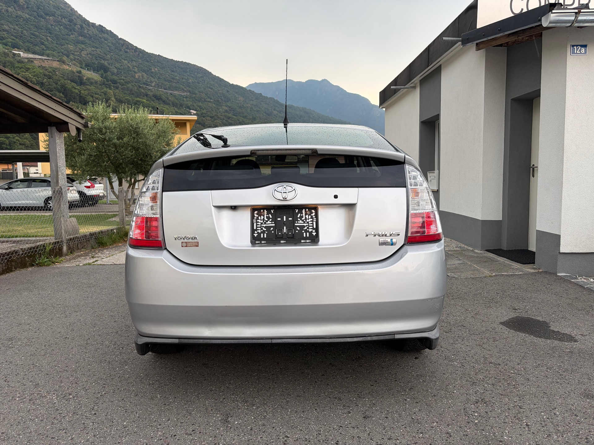 TOYOTA Prius 1.5 16V Hybrid Limited-image-4