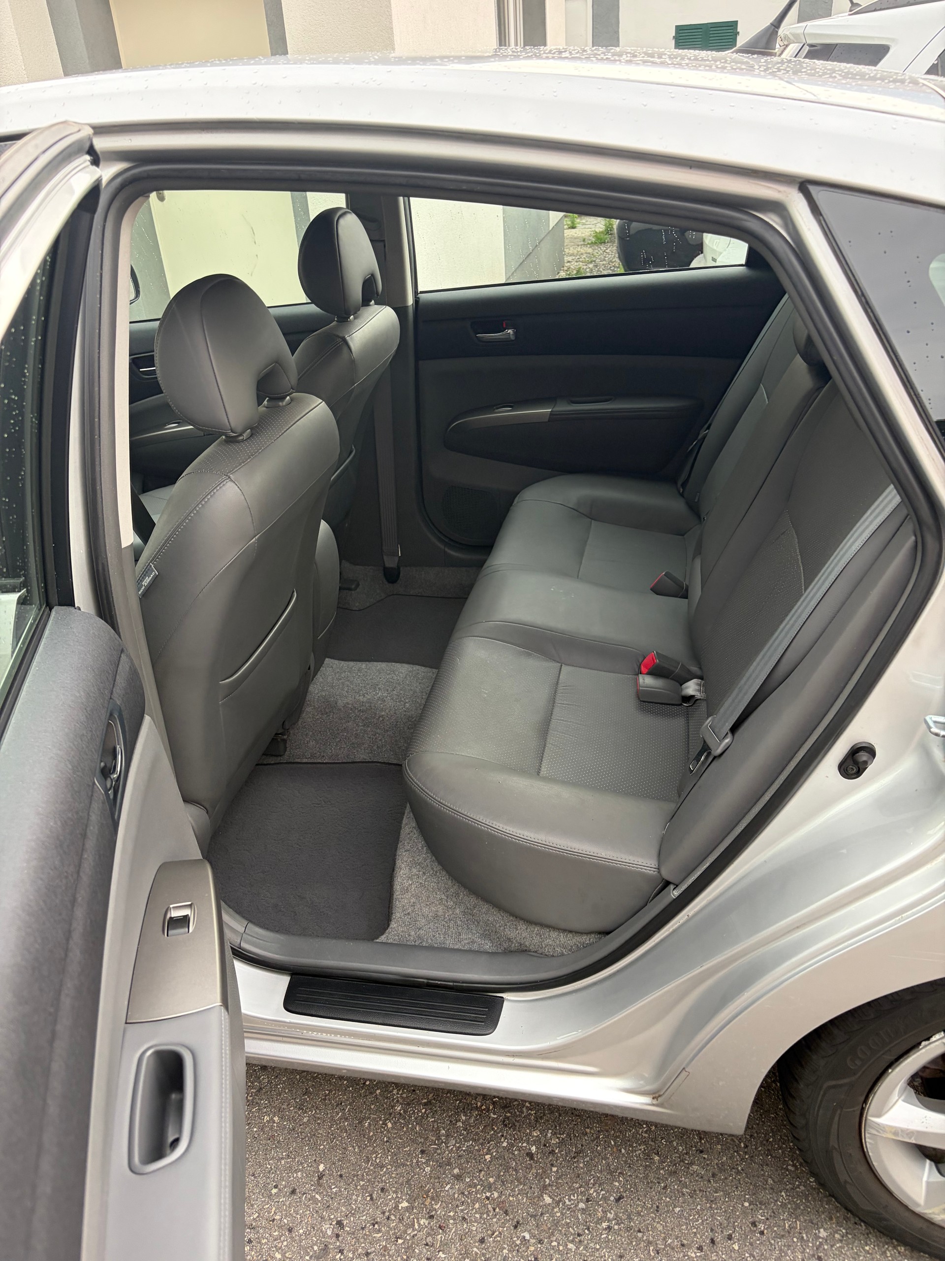 TOYOTA Prius 1.5 16V Hybrid Limited-image-12