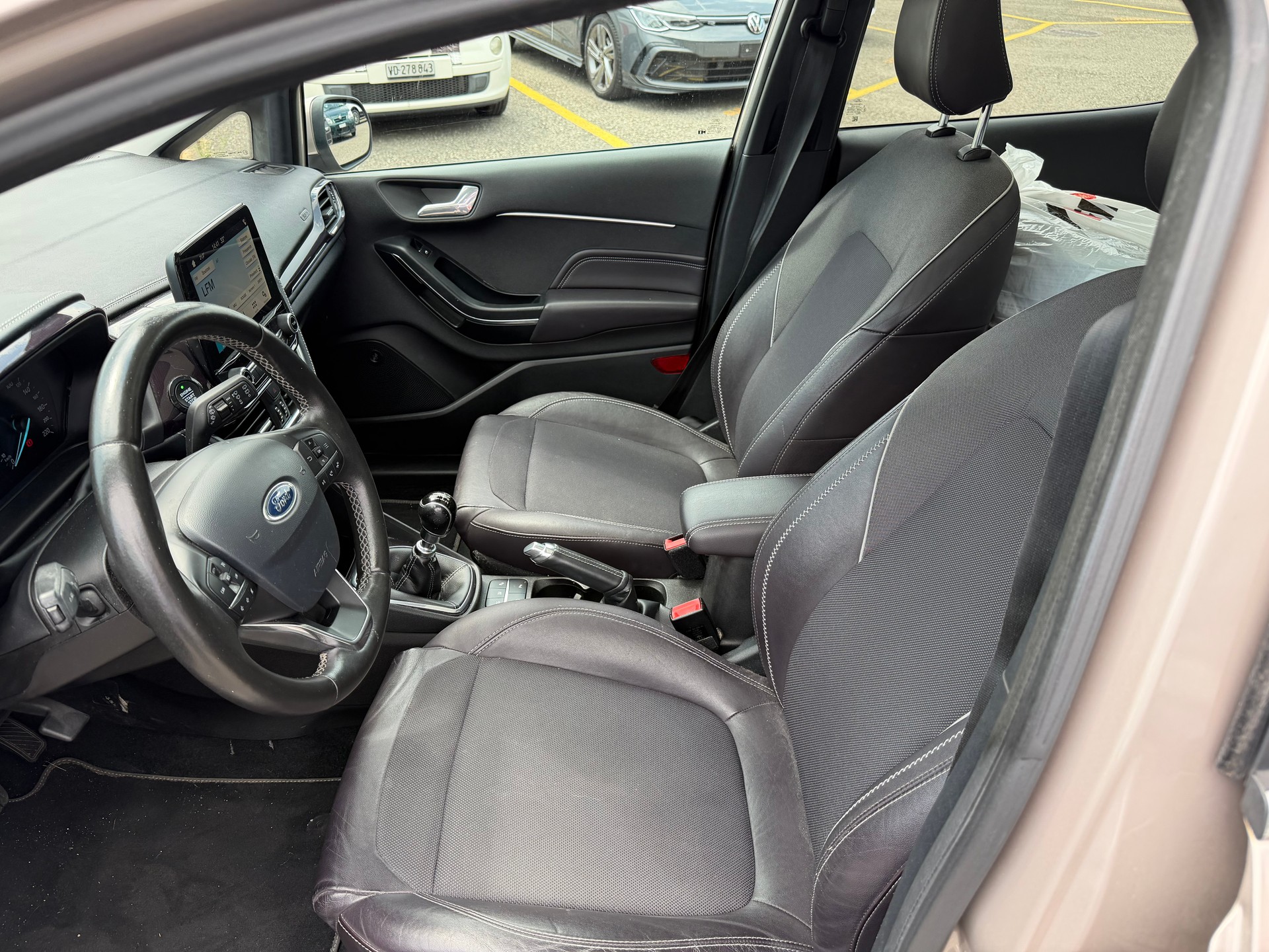 FORD Fiesta 1.0 SCTi Vignale-image-5