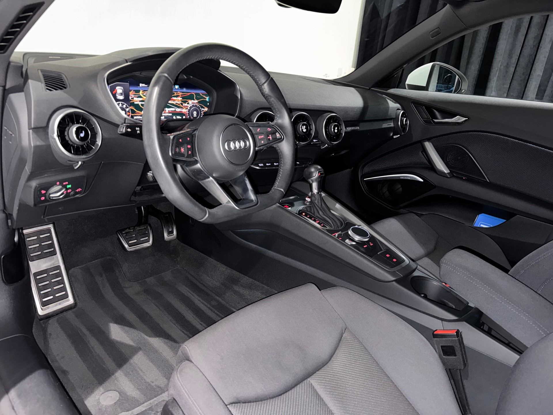 AUDI TT Coupé 45 TFSI quattro S-tronic | CH |-image-9