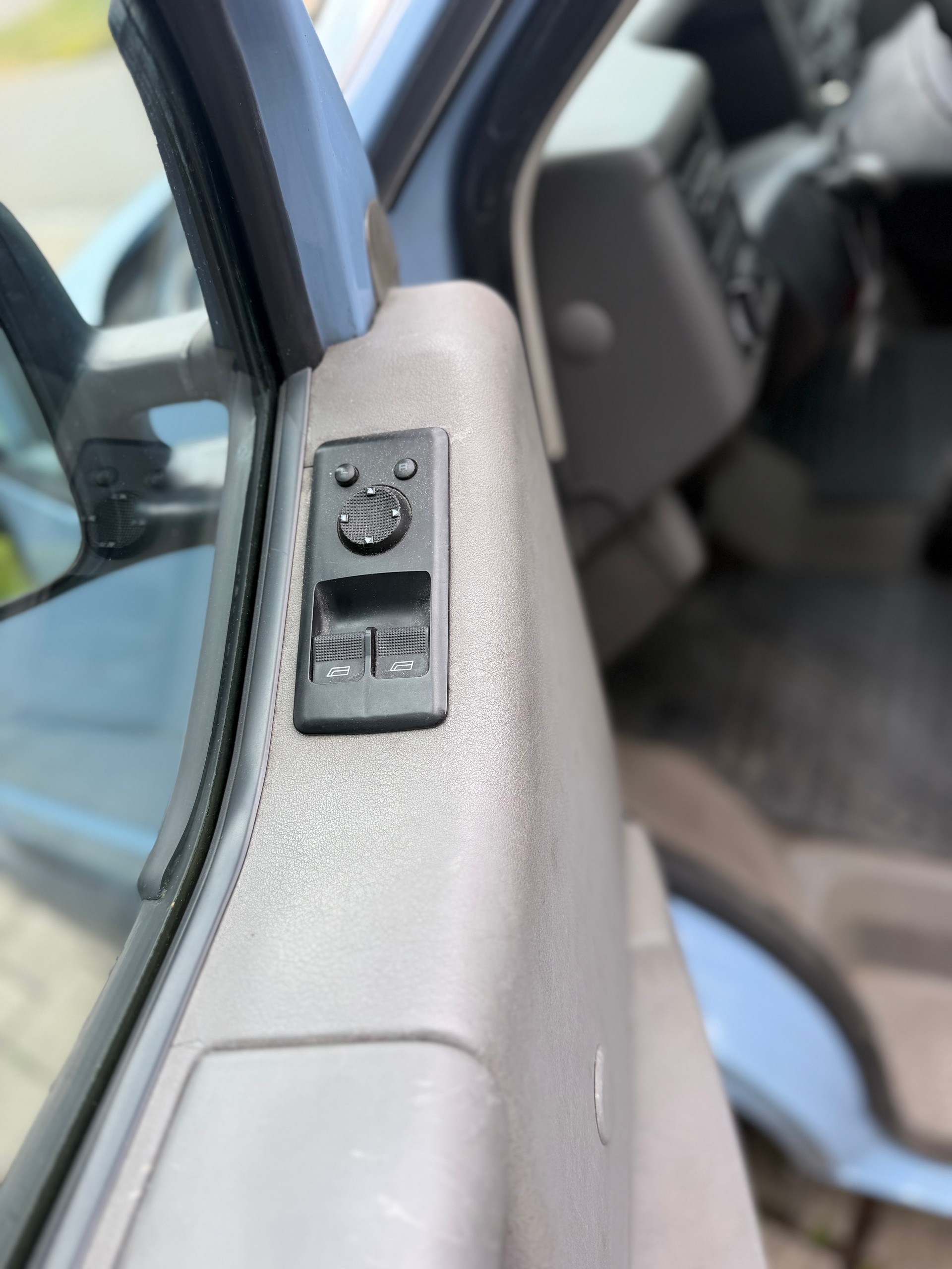 VW T4 Multivan 2.5TDI ABS-image-15