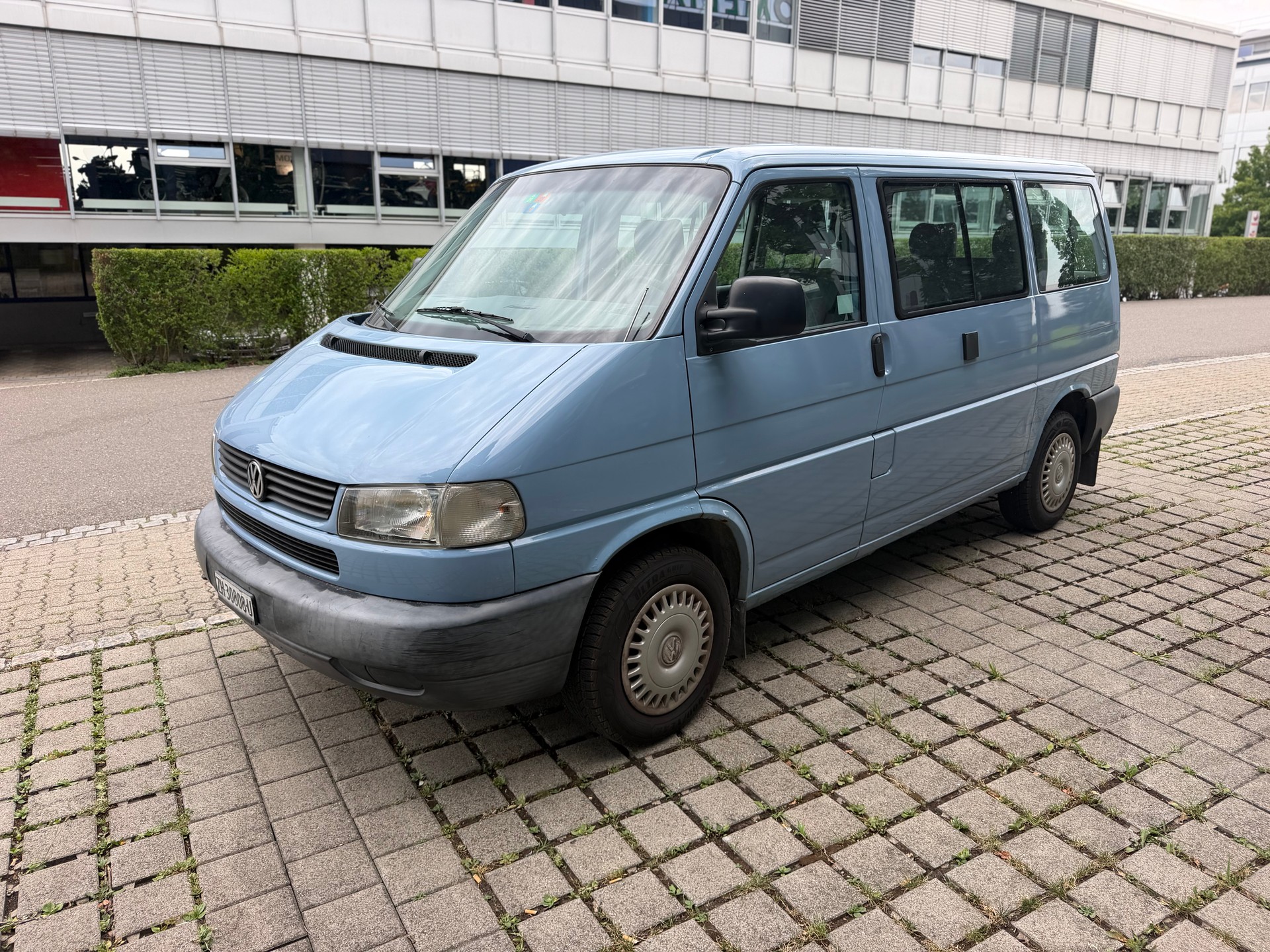 VW T4 Multivan 2.5TDI ABS-image-0