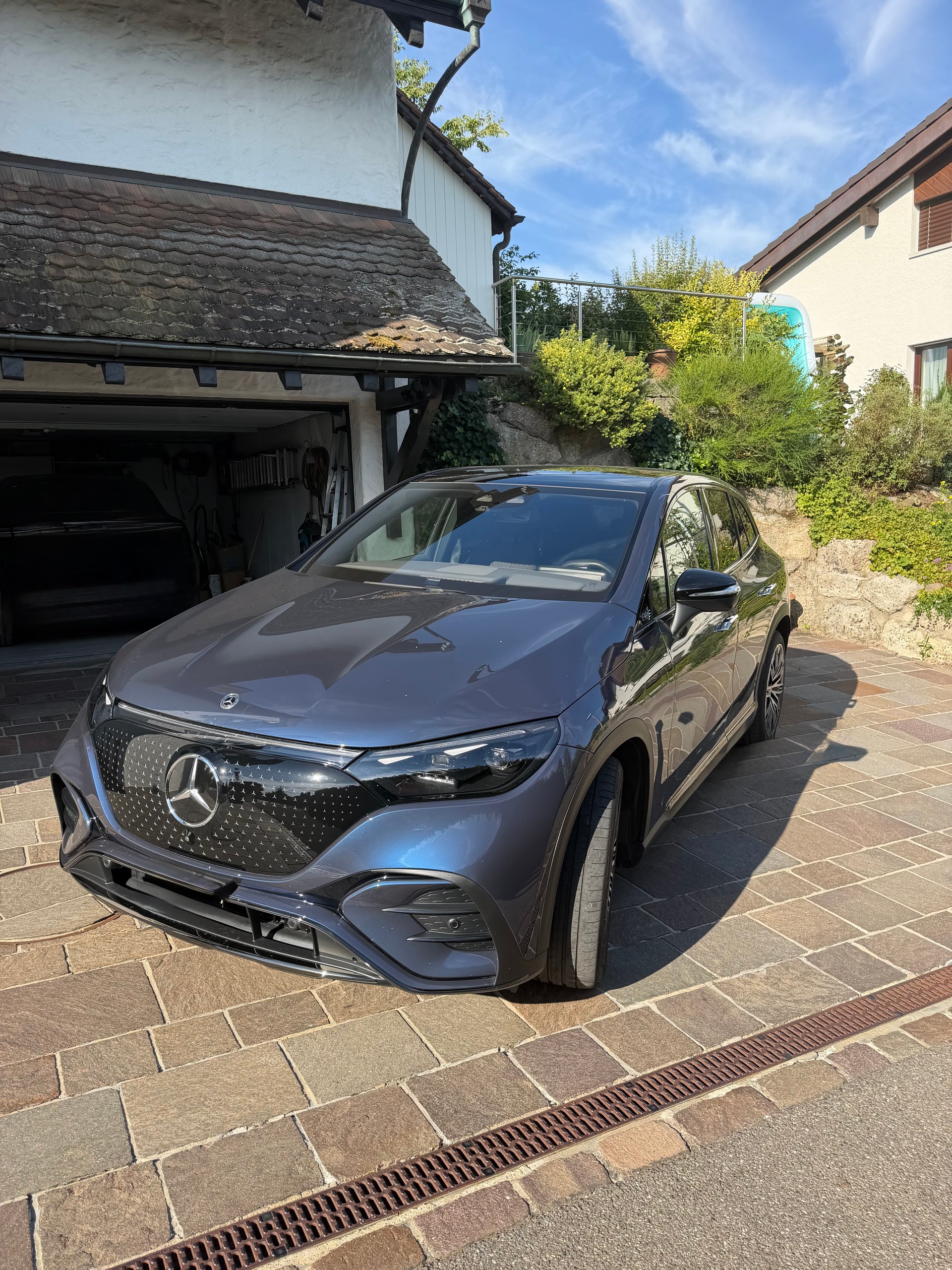 MERCEDES-BENZ EQE 500 Executive Edition AMG Line 4matic
