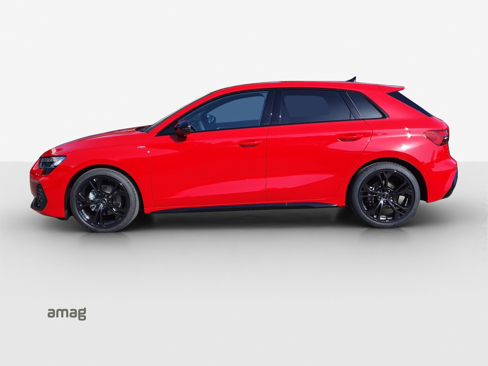 AUDI A3 Sportback TFSI 110 kW S line Attraction S tronic-image-1