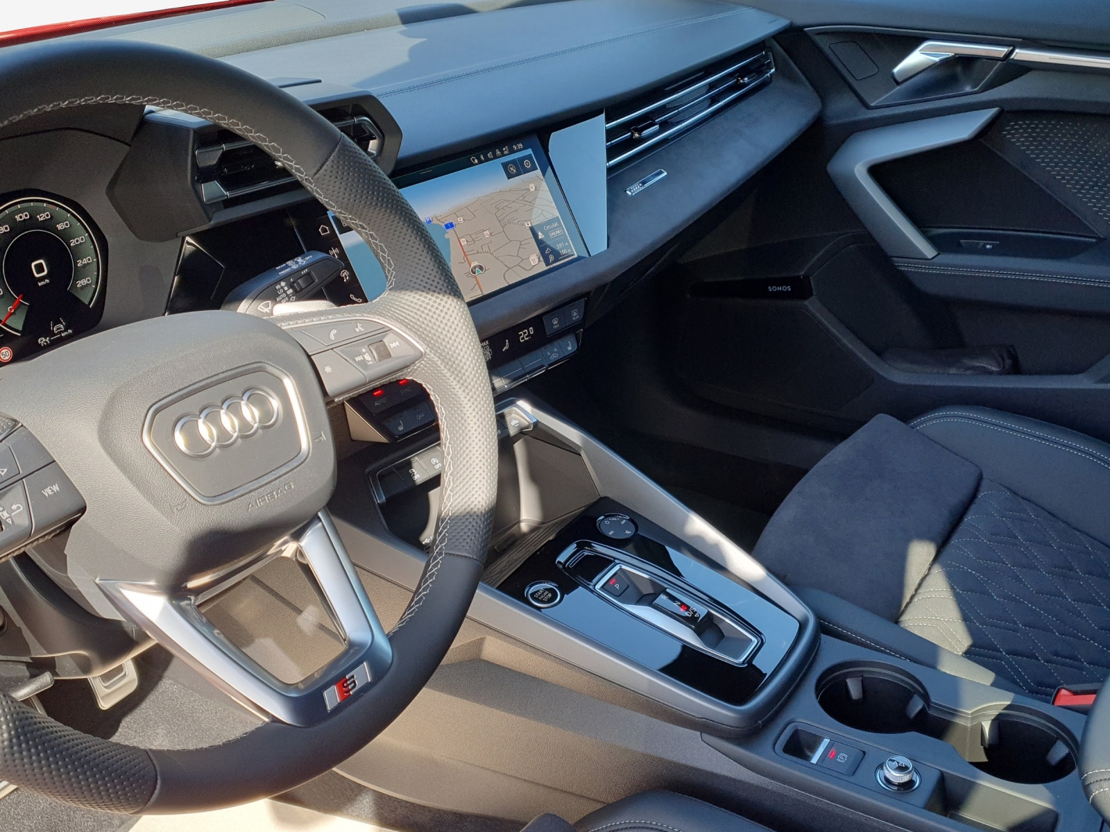 AUDI A3 Sportback TFSI 110 kW S line Attraction S tronic-image-15