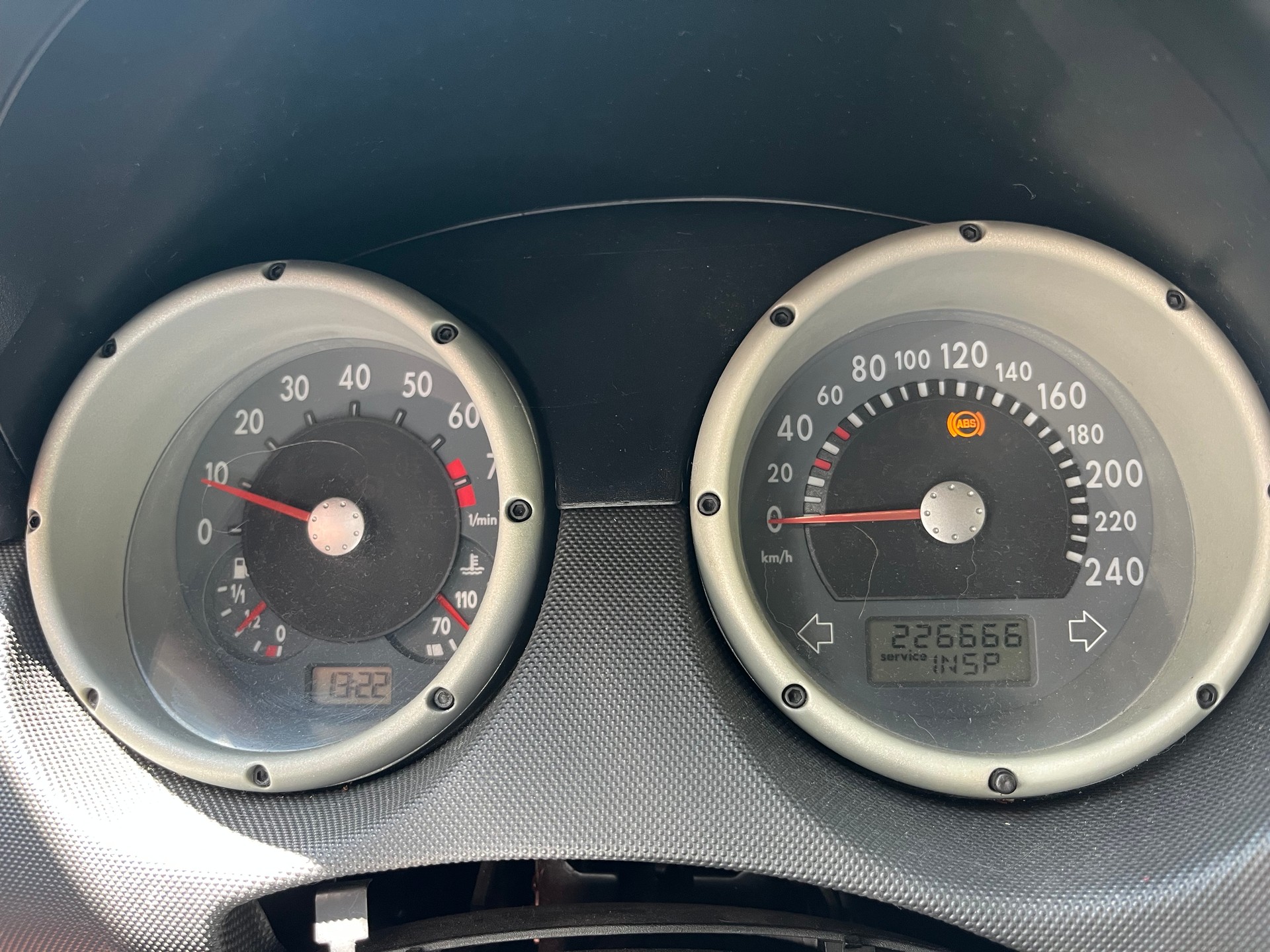 VW 1.4 16V 100 Highline-image-4