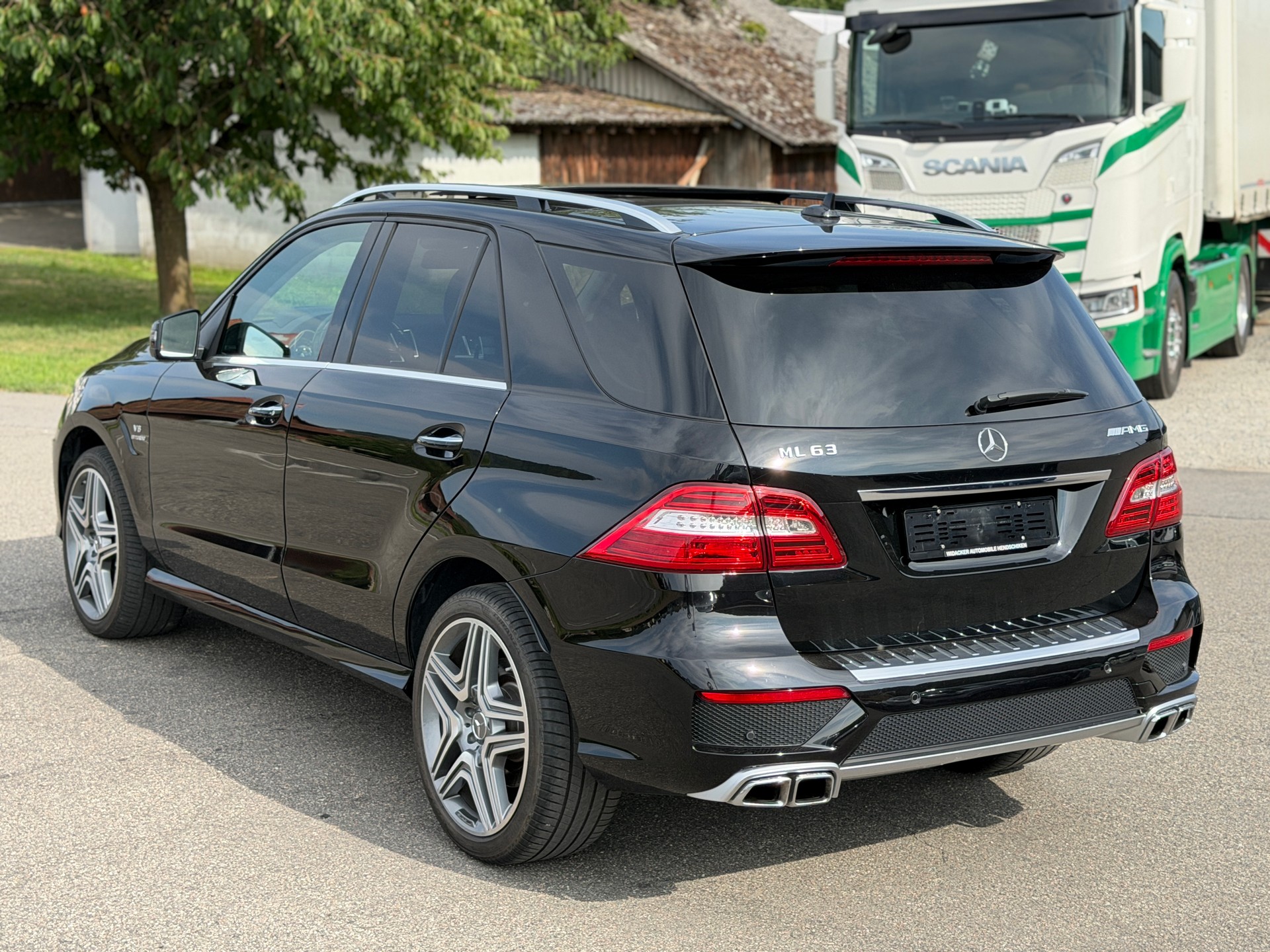 MERCEDES-BENZ ML 63 AMG Executive 4Matic Speedshift-image-14