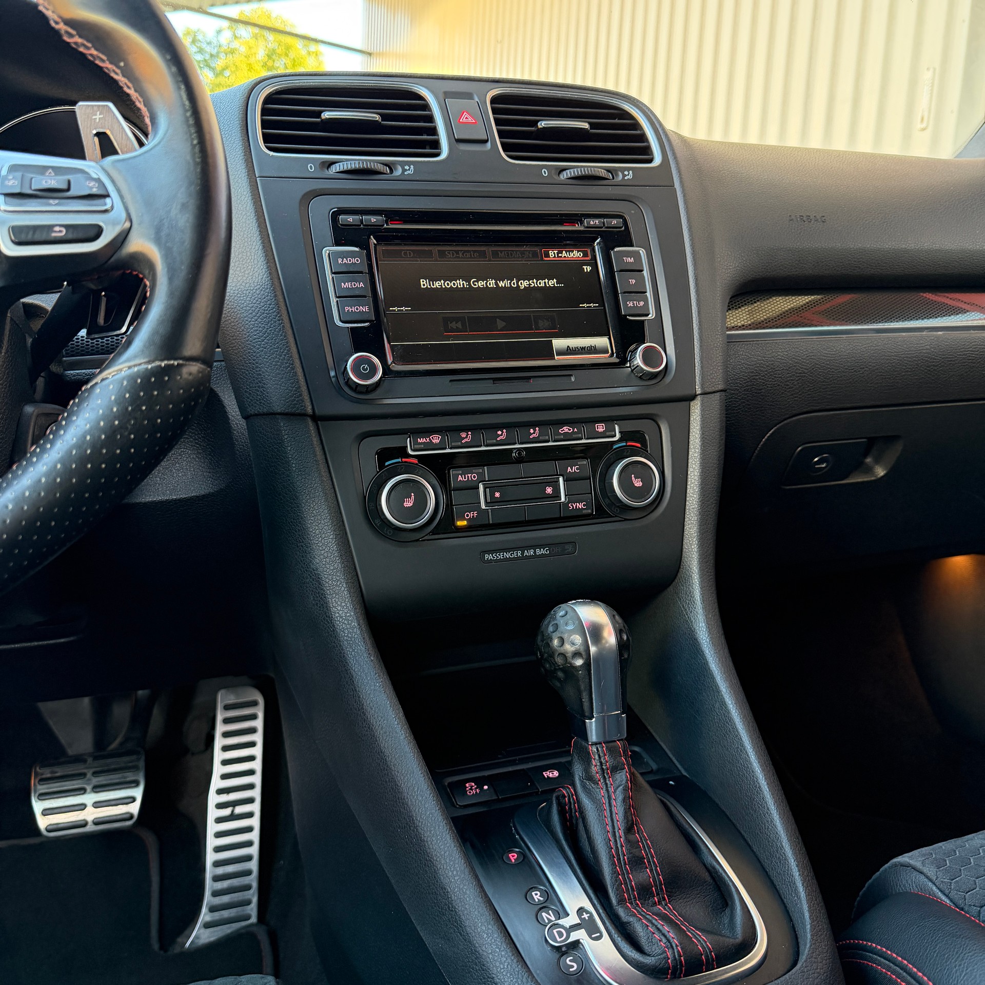 VW Golf 2.0 TSI GTI Edition 35 DSG-image-12