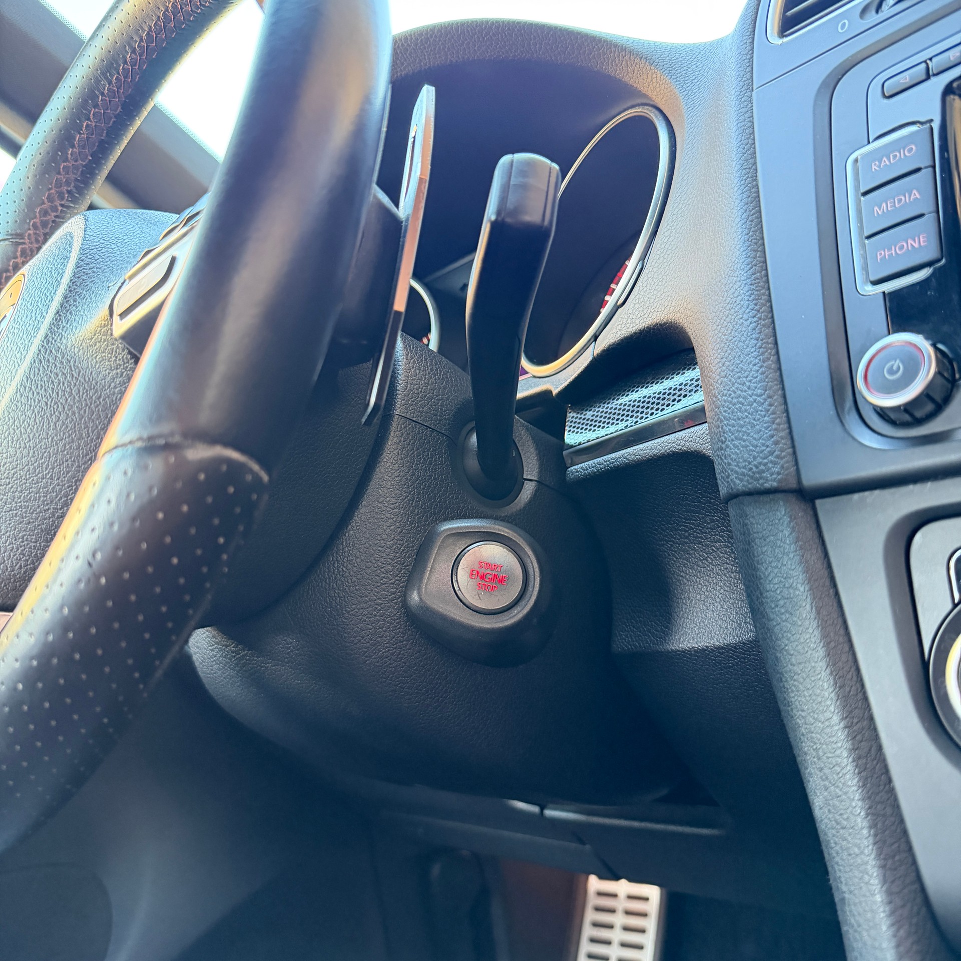 VW Golf 2.0 TSI GTI Edition 35 DSG-image-13