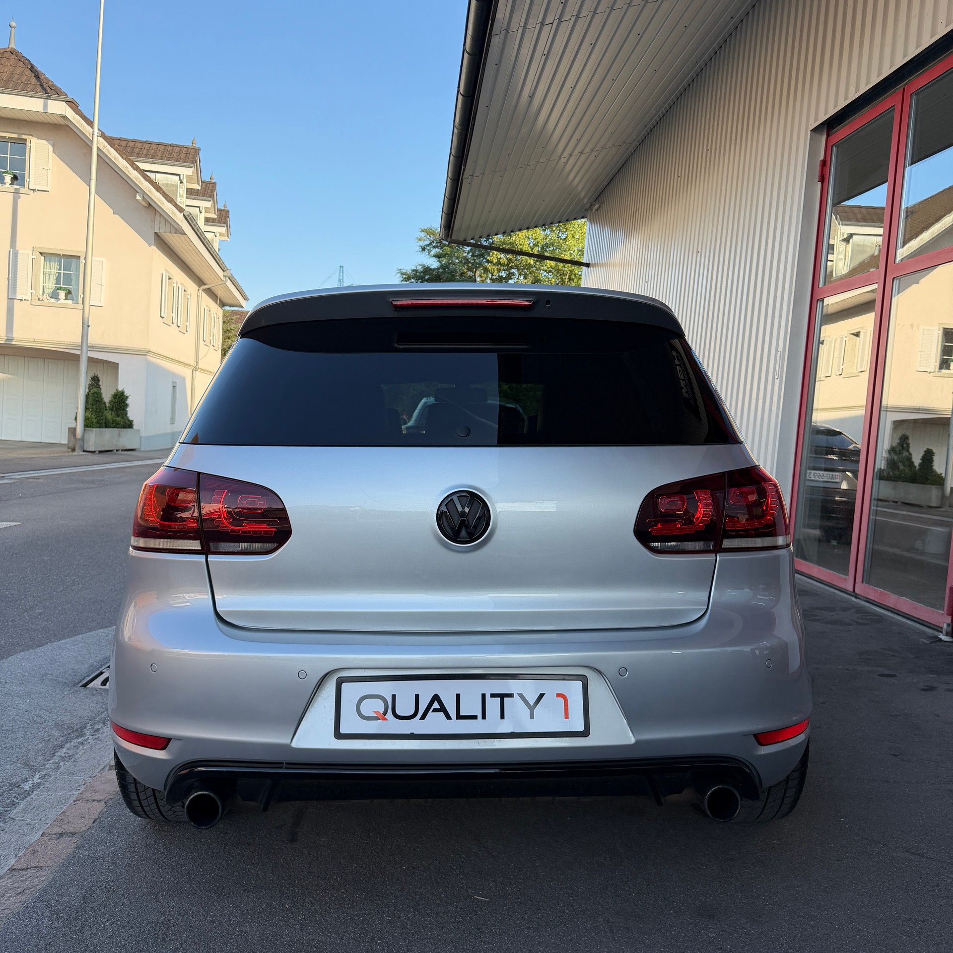 VW Golf 2.0 TSI GTI Edition 35 DSG-image-7
