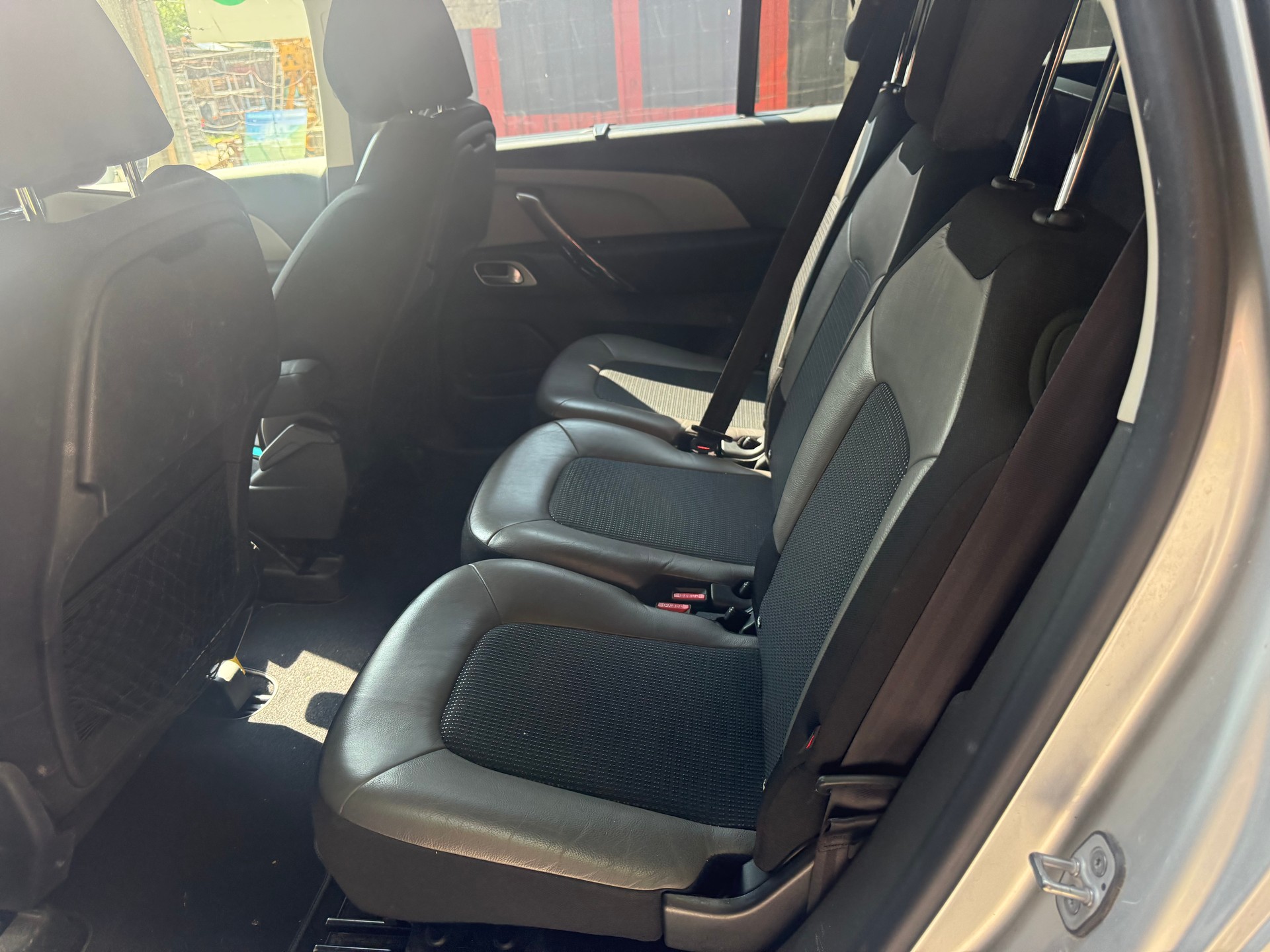 CITROEN Grand C4 Picasso 2.0 BlueHDi Exclusive Automatic-image-6