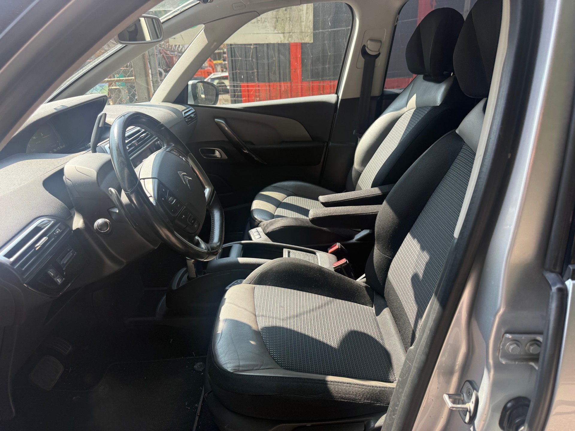 CITROEN Grand C4 Picasso 2.0 BlueHDi Exclusive Automatic-image-7