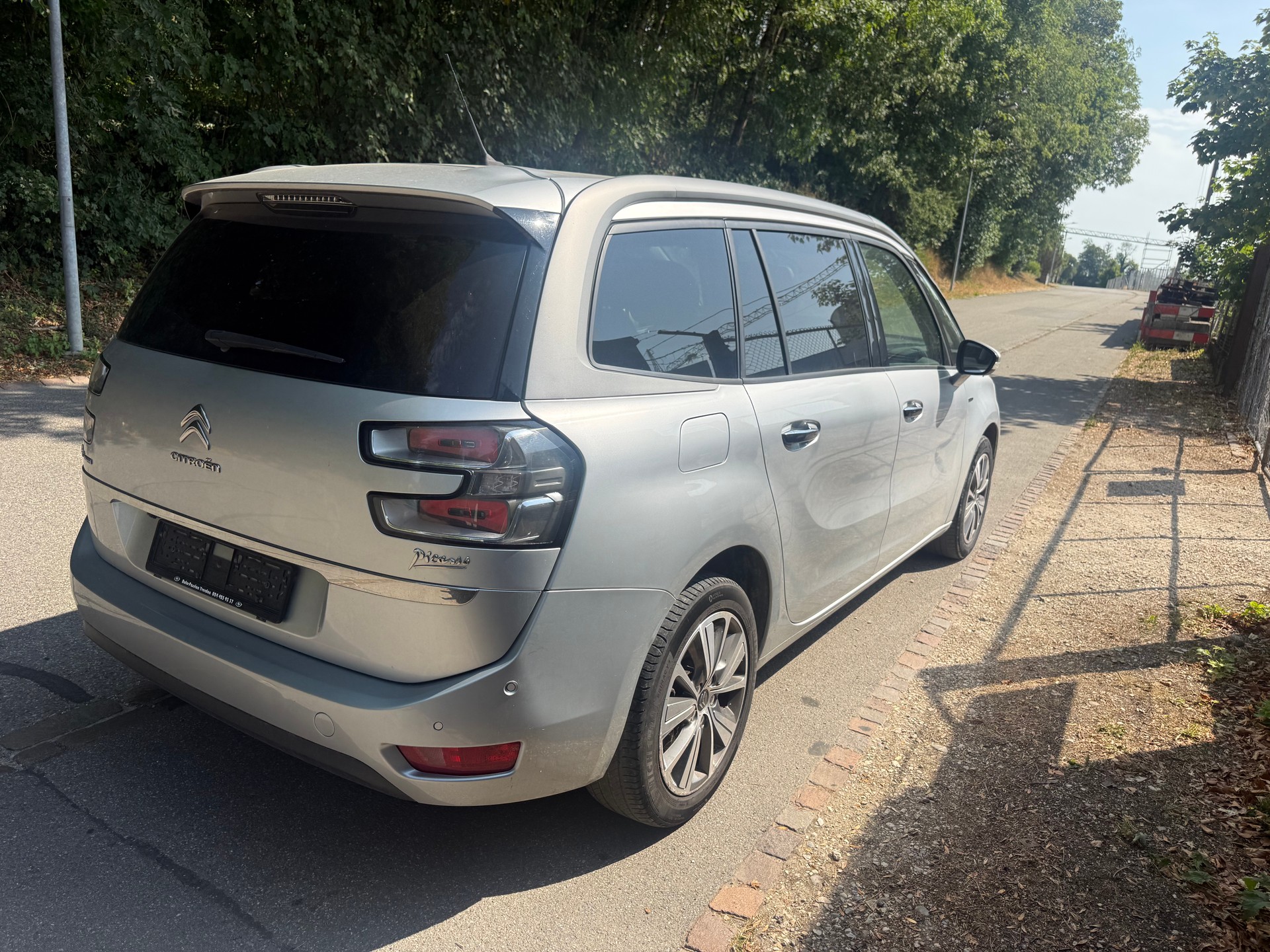 CITROEN Grand C4 Picasso 2.0 BlueHDi Exclusive Automatic-image-4