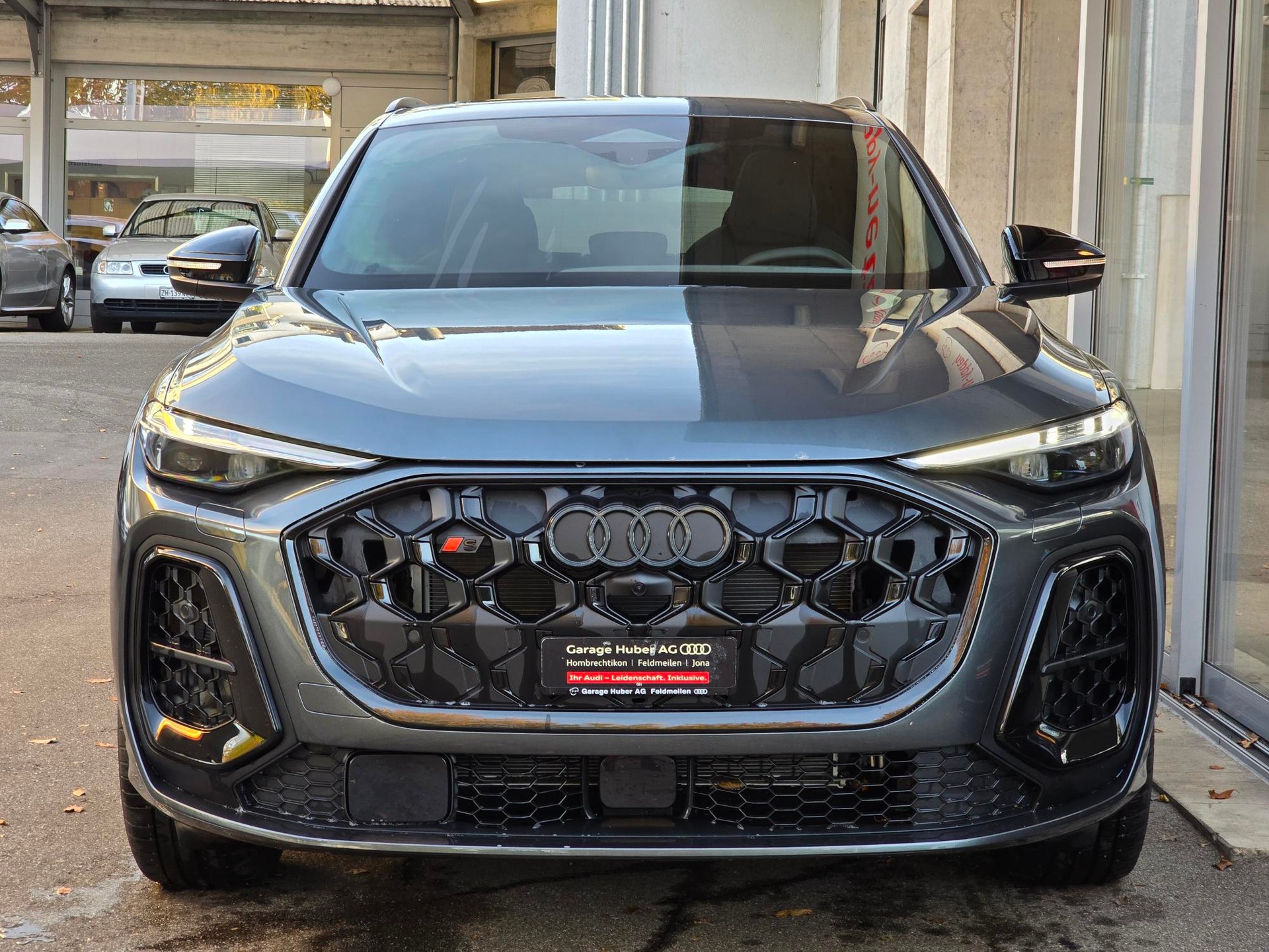 AUDI SQ5 TFSI quattro S-tronic-image-3
