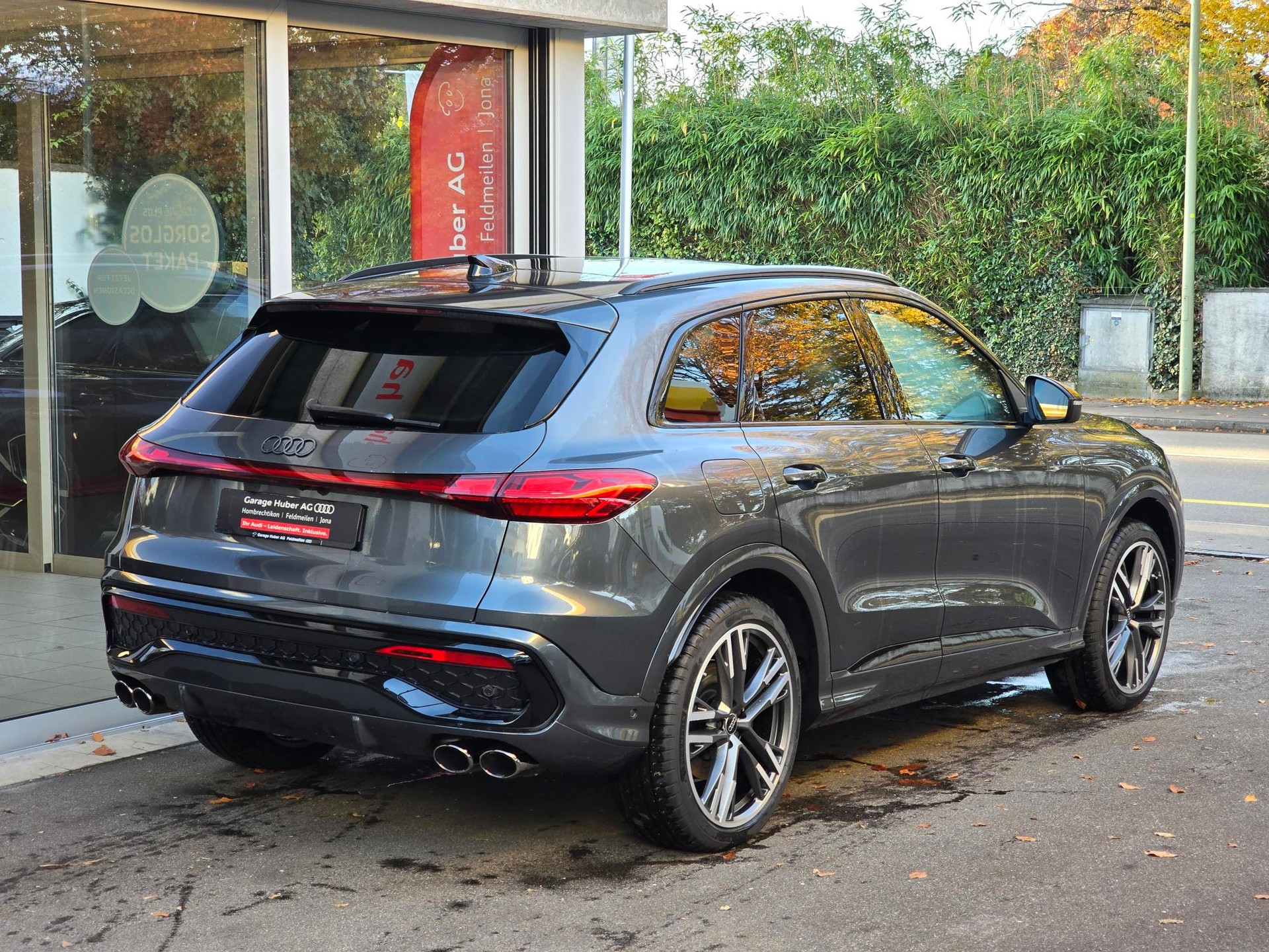 AUDI SQ5 TFSI quattro S-tronic-image-2