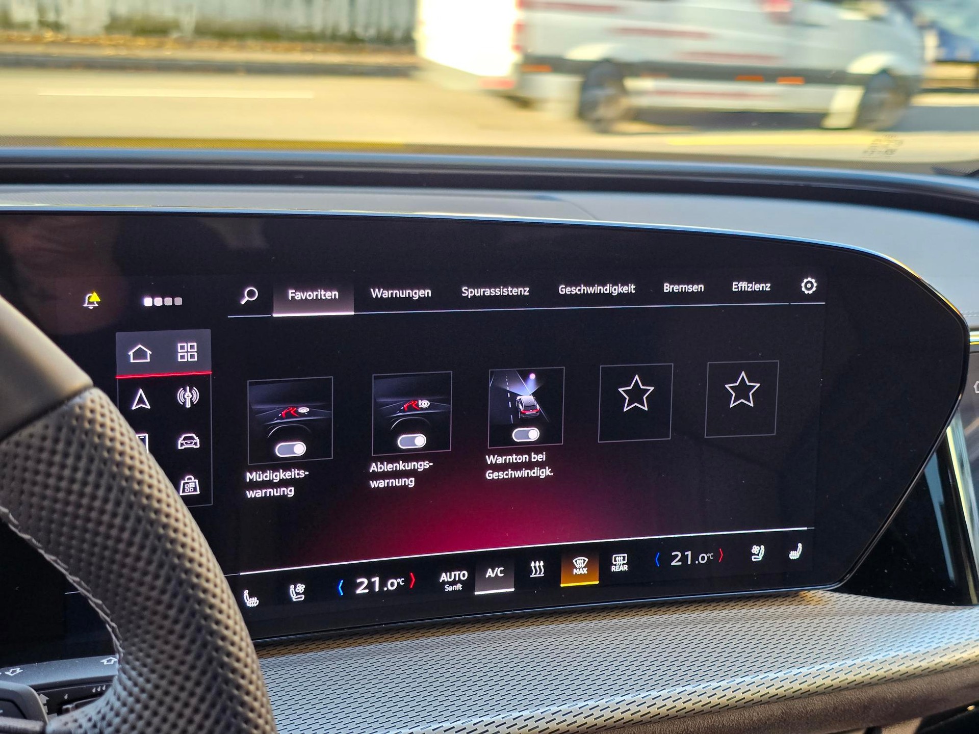 AUDI SQ5 TFSI quattro S-tronic-image-18