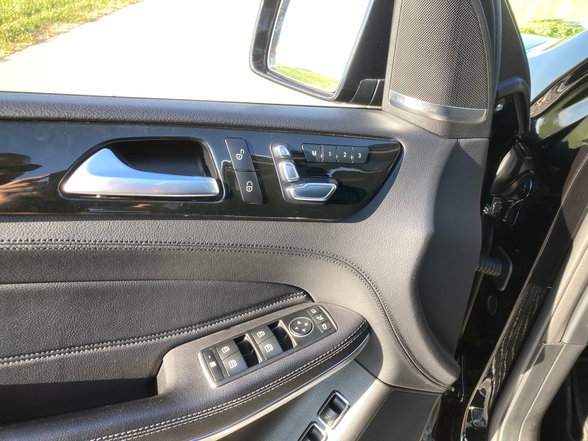 MERCEDES-BENZ GLS 500 4Matic 9G-Tronic mit Anhängerkupplung und Standheizung-image-10