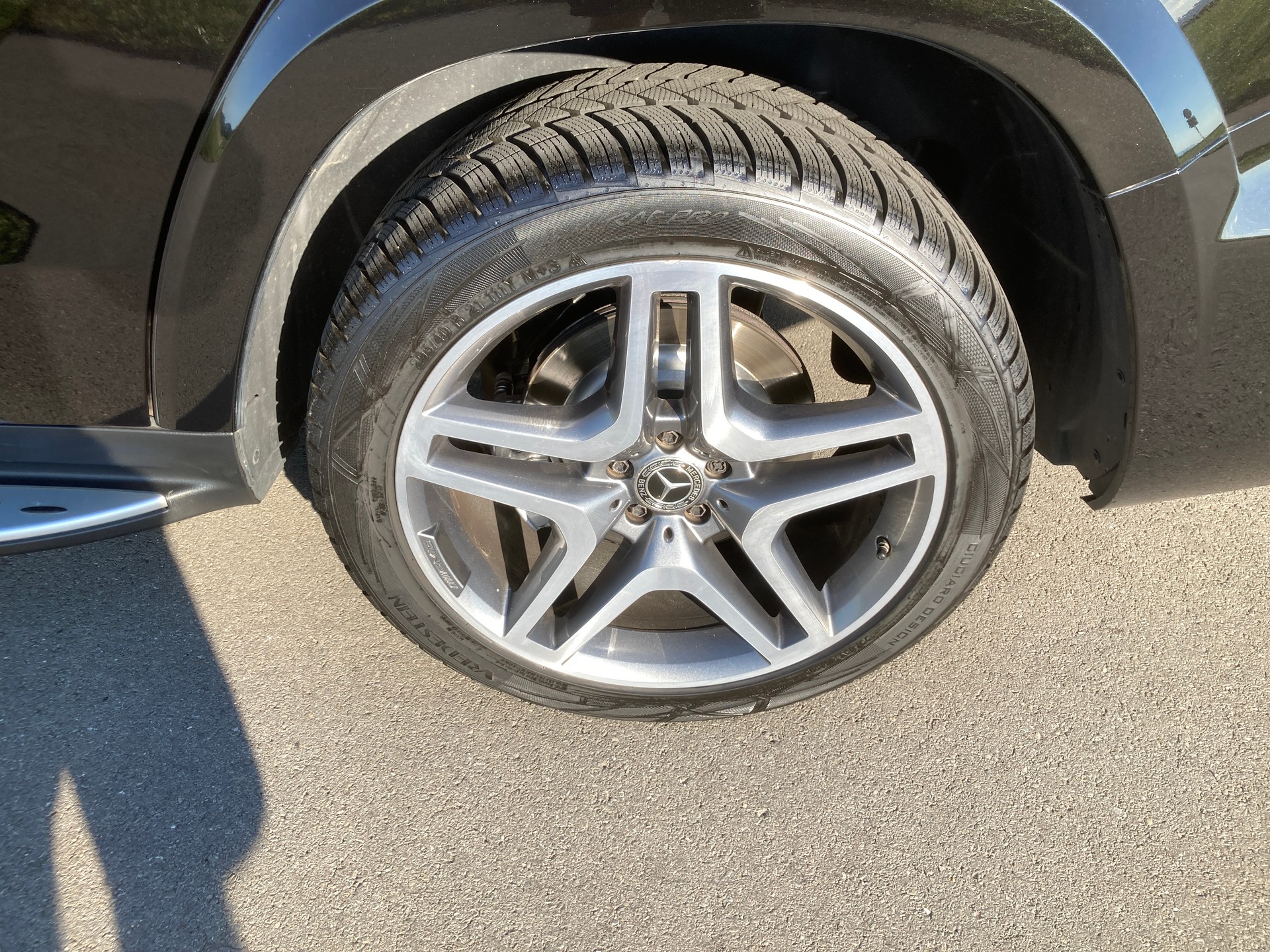 MERCEDES-BENZ GLS 500 4Matic 9G-Tronic mit Anhängerkupplung und Standheizung-image-6