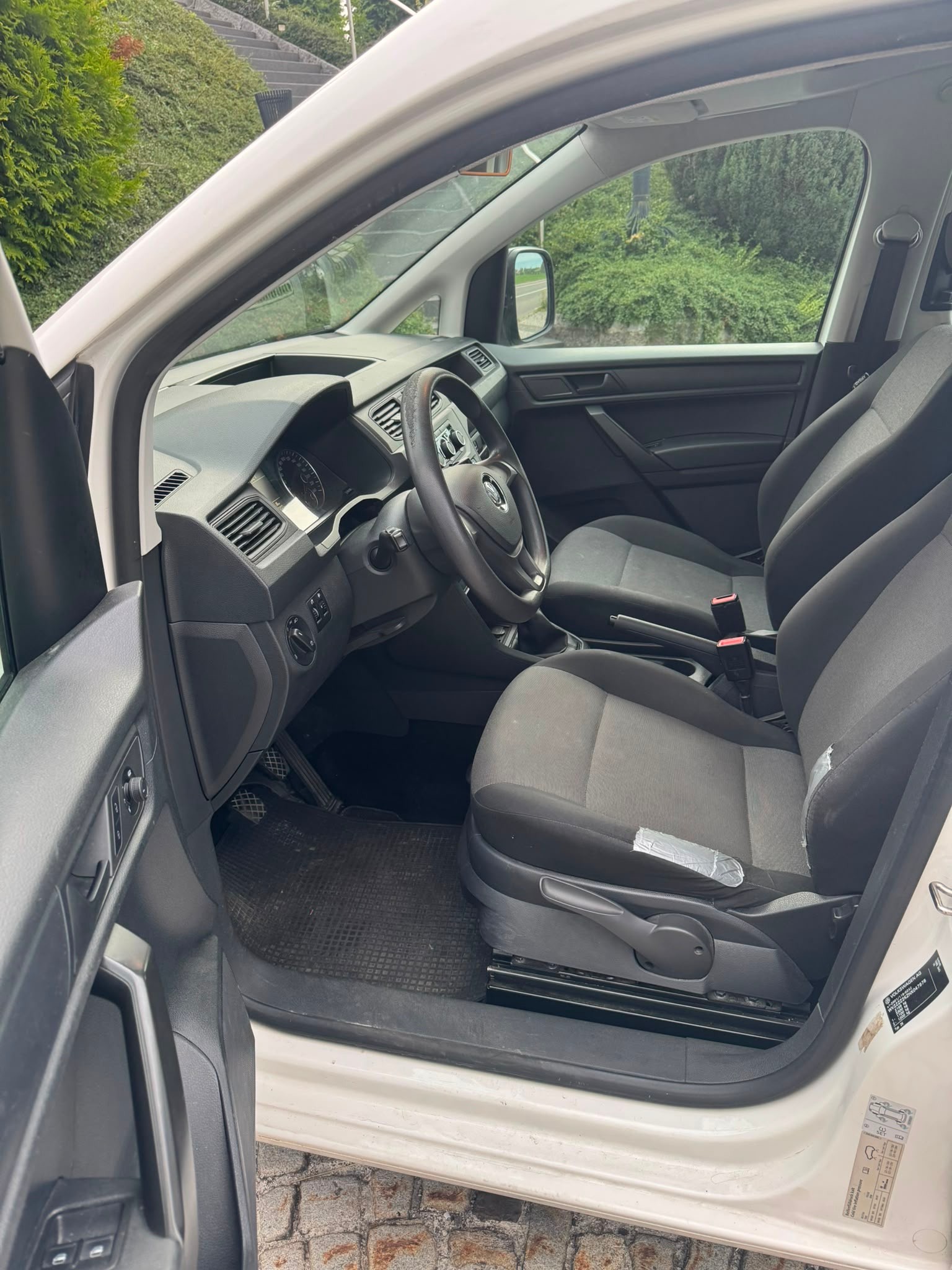 VW Caddy 1.2 TSI Trendline-image-10