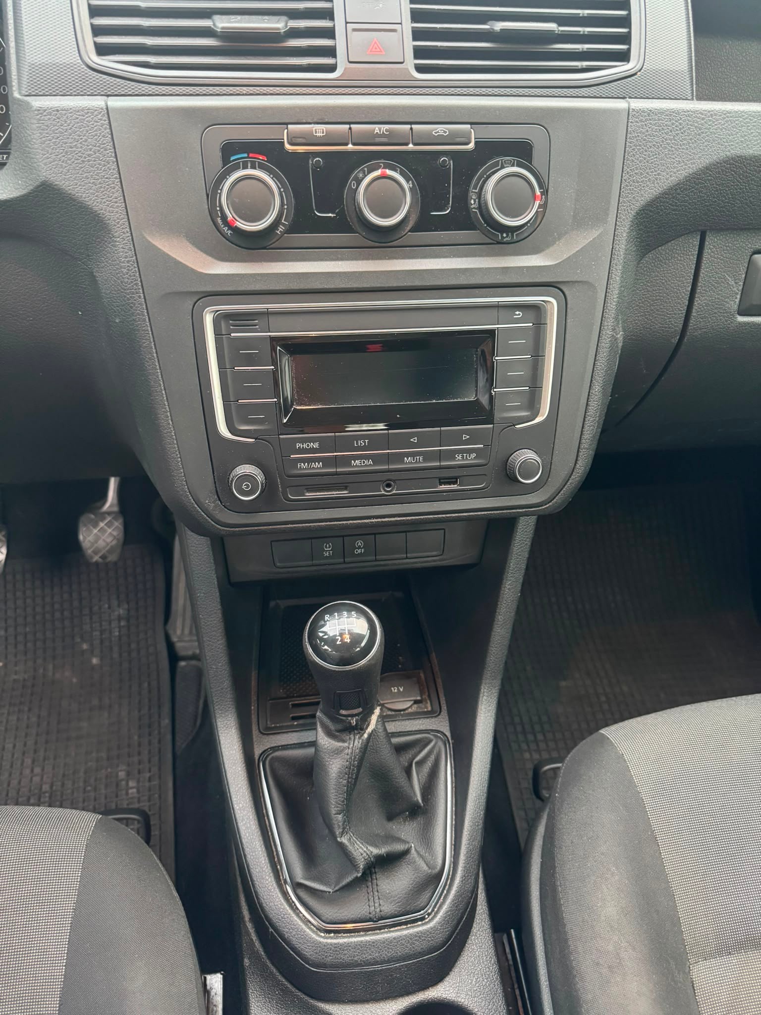 VW Caddy 1.2 TSI Trendline-image-12