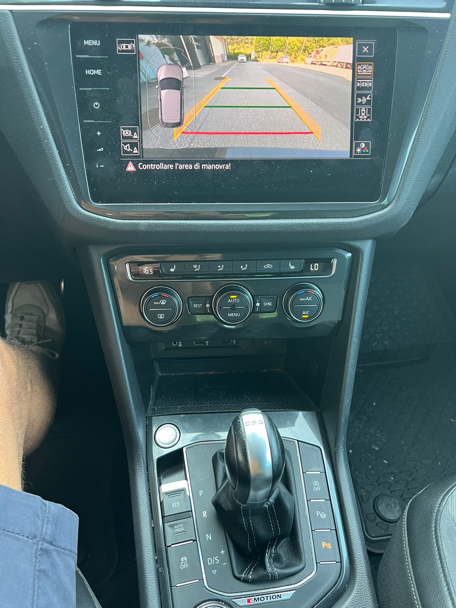 VW Tiguan 2.0 TDI R-LINE 4Motion DSG-image-7