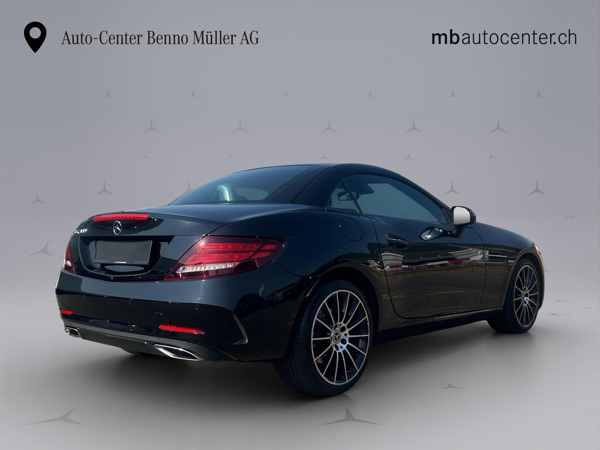 MERCEDES-BENZ SLC 300 Cabriolet-image-4