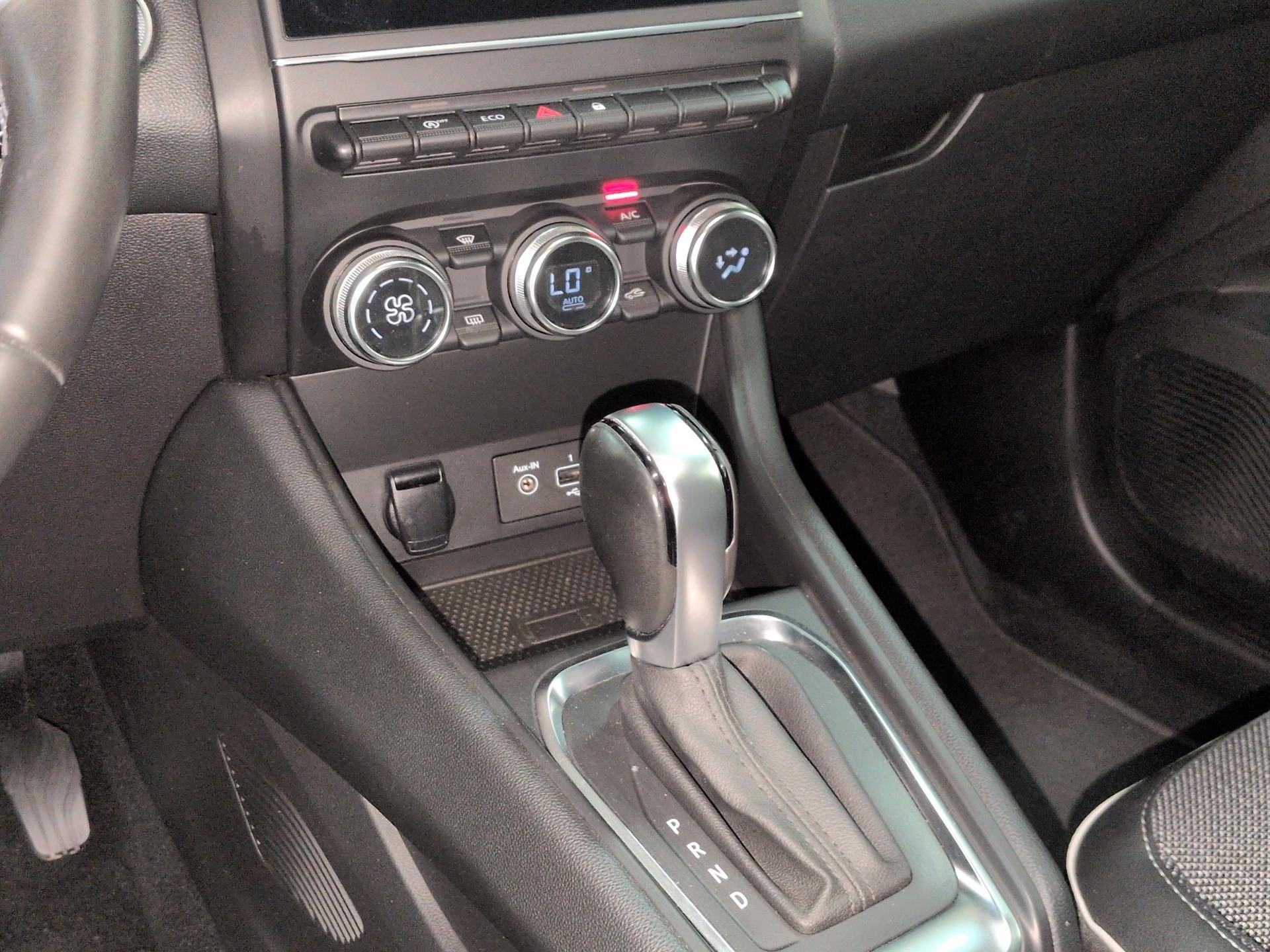 RENAULT Captur 1.3 TCe EDC Intens EDC-image-11