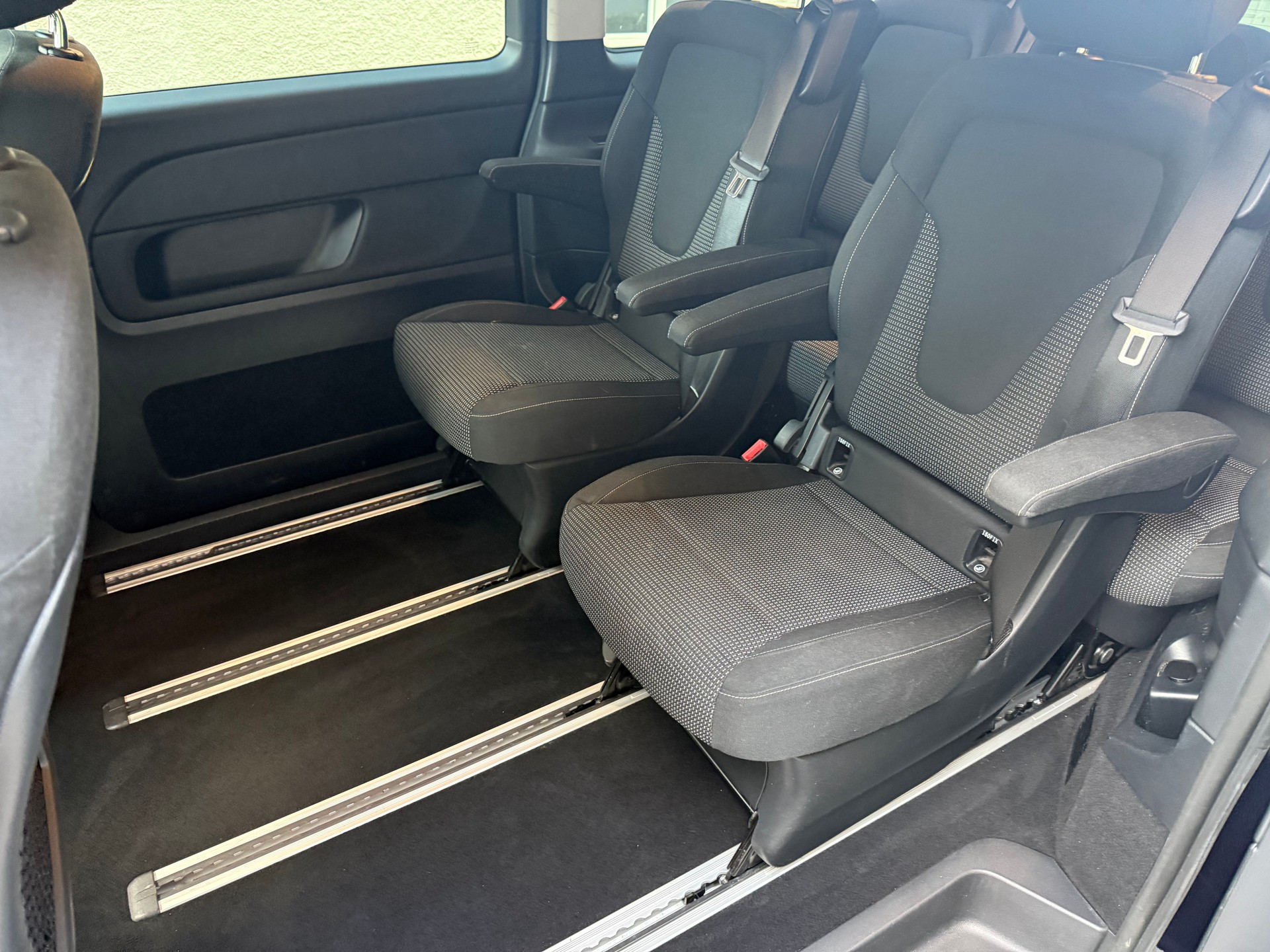 MERCEDES-BENZ V 250 d lang Avantgarde 4Matic G-Tronic-image-8