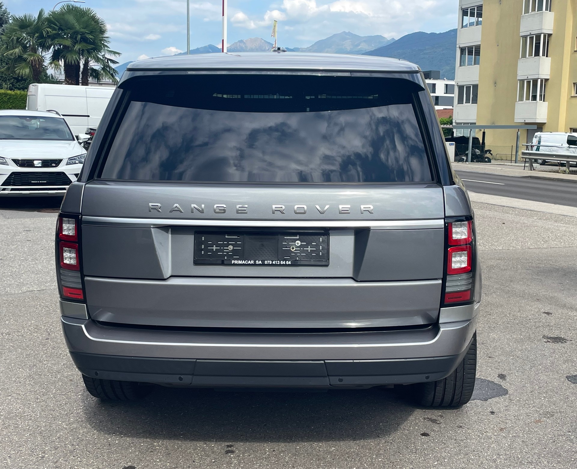 LAND ROVER Range Rover 4.4 SDV8 Vogue Automatic-image-9