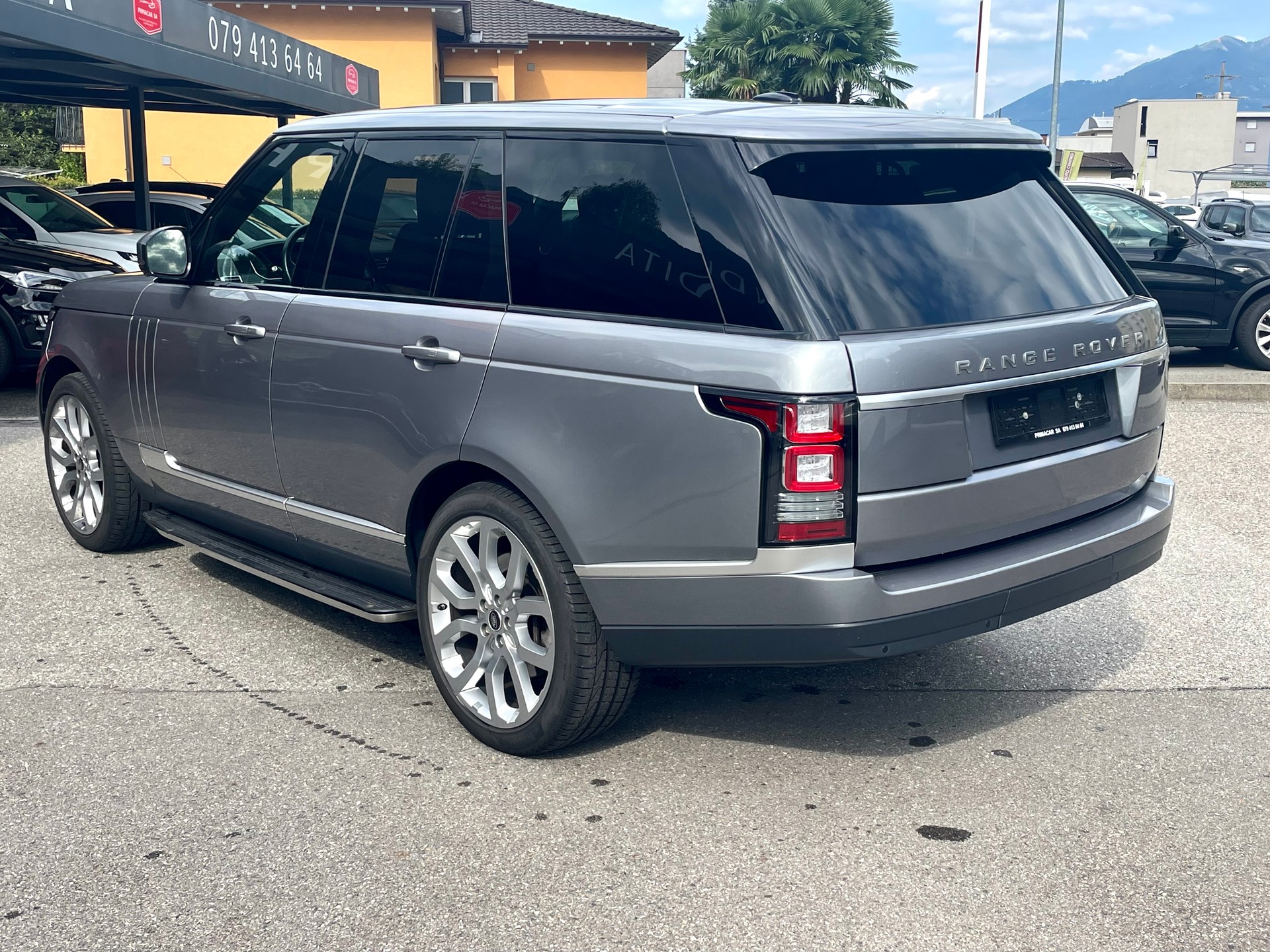 LAND ROVER Range Rover 4.4 SDV8 Vogue Automatic-image-8