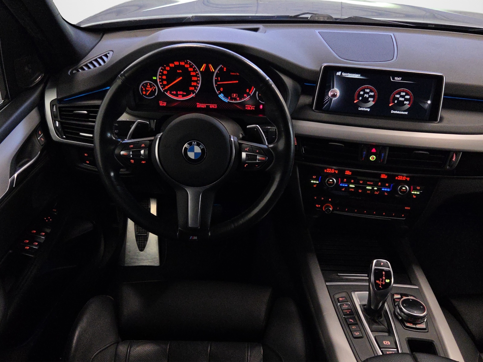 BMW X5 xDrive 40d M-Sport Steptronic-image-14