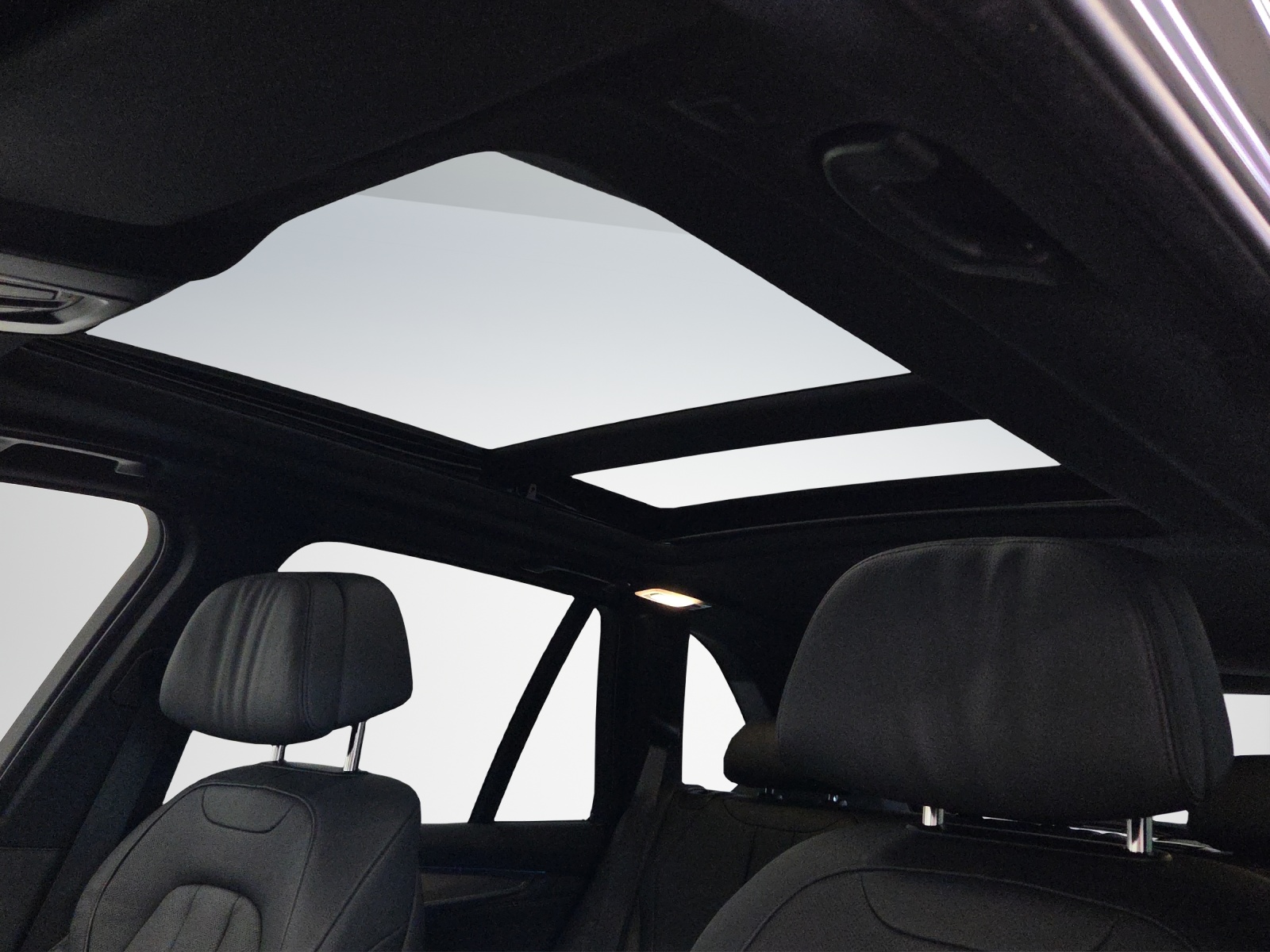 BMW X5 xDrive 40d M-Sport Steptronic-image-15