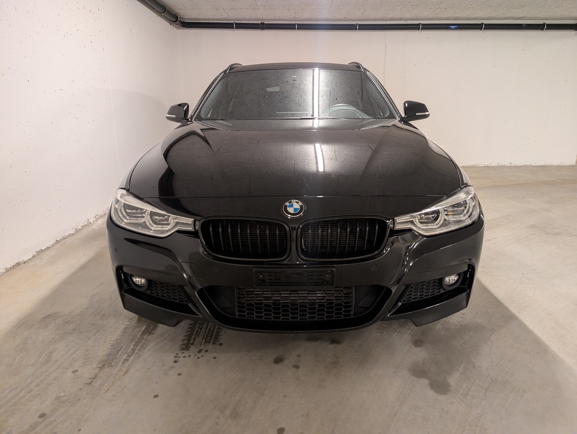 BMW 320d xDrive Touring M Sport Line Steptronic-image-2