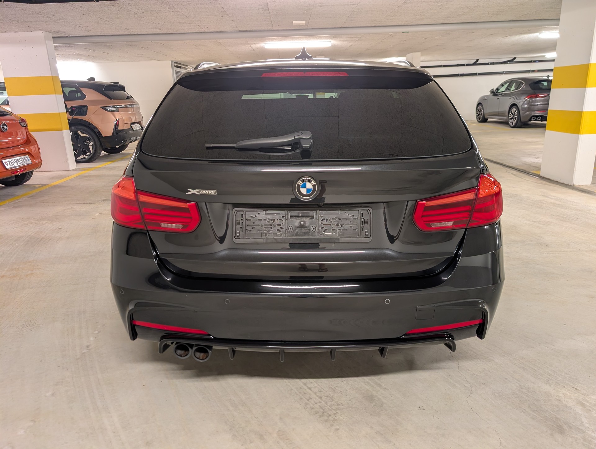BMW 320d xDrive Touring M Sport Line Steptronic-image-6