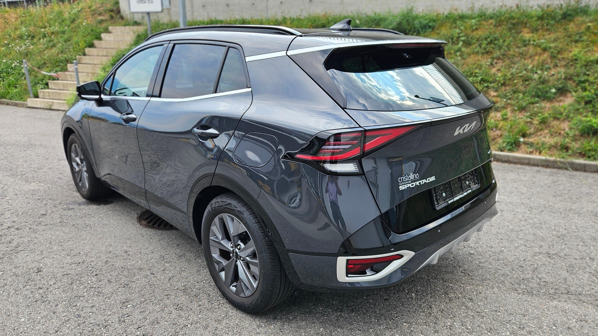 KIA Sportage 1.6 T-GDi Hybrid GT-Line-image-2