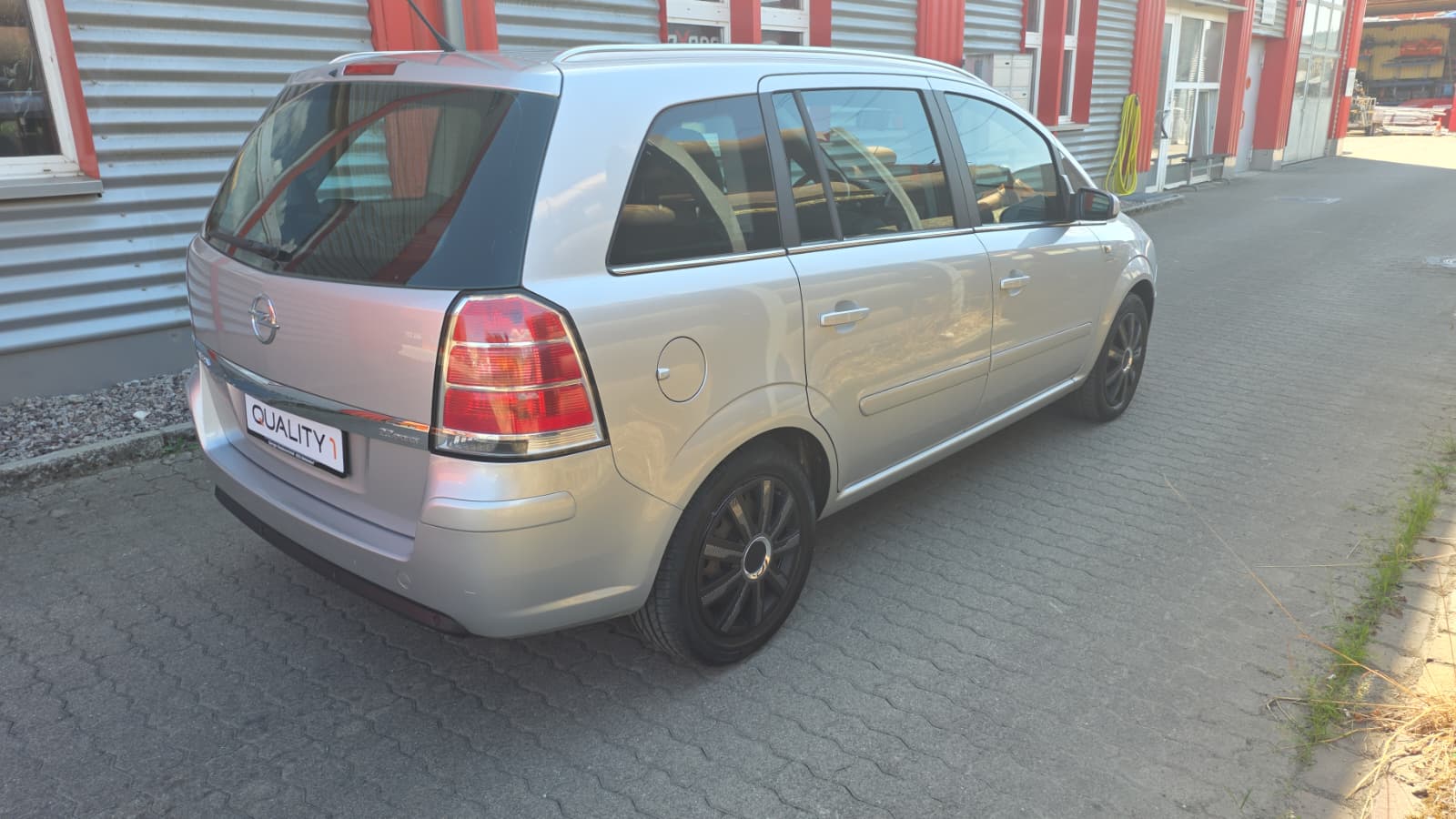 OPEL Zafira 2.2i 16V Enjoy-image-3