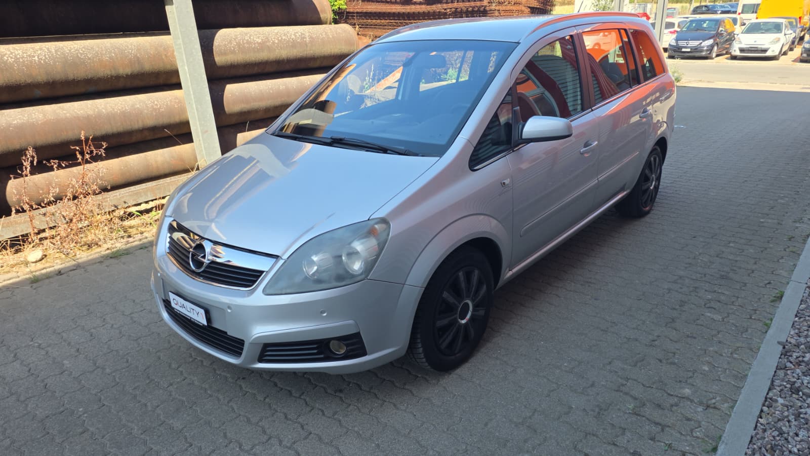 OPEL Zafira 2.2i 16V Enjoy-image-1