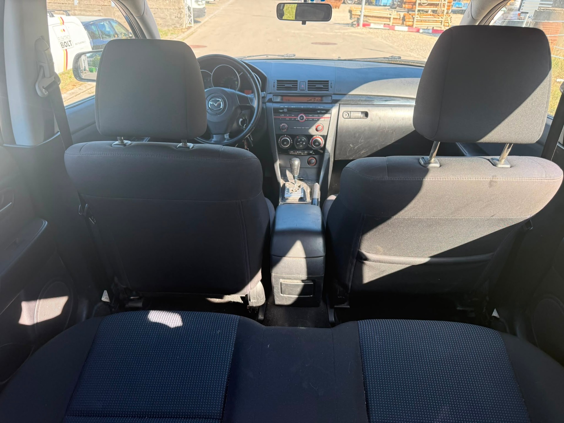 MAZDA 3 1.6 16V Youngster-image-8