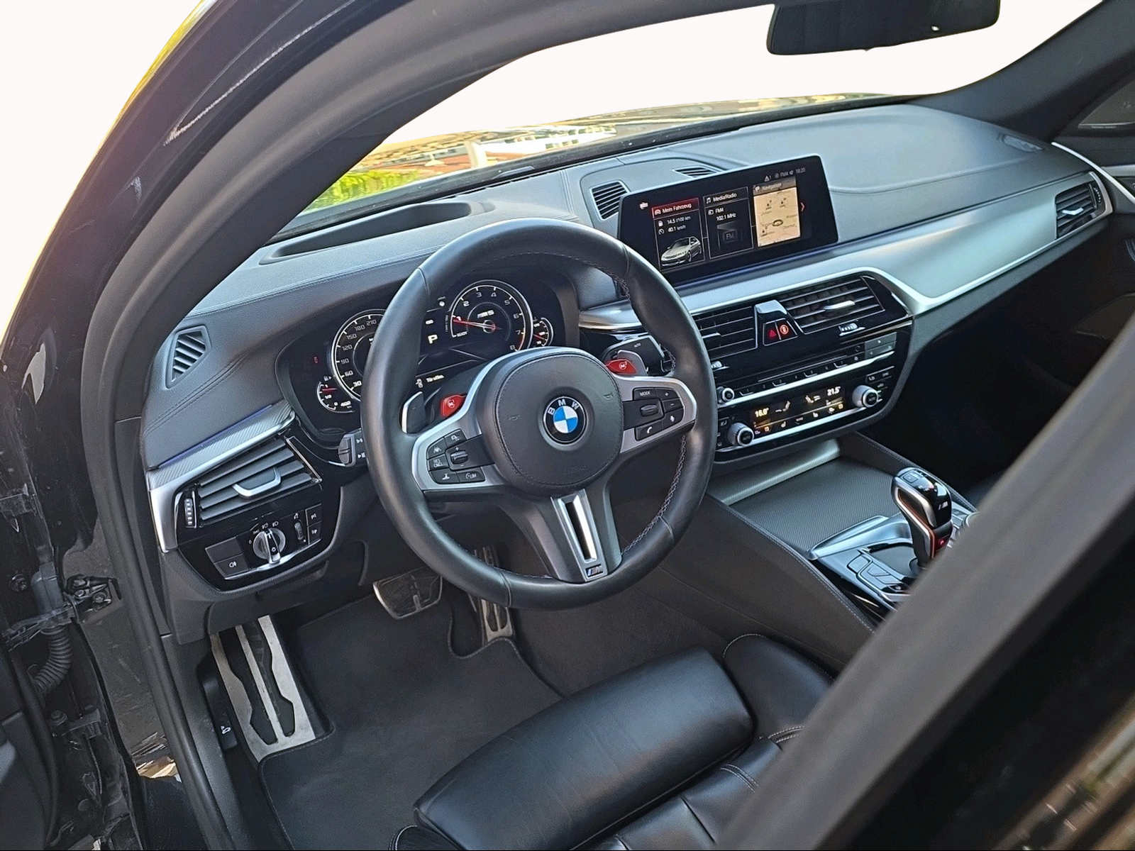 BMW M5 xDrive Competition Drivelogic-image-8
