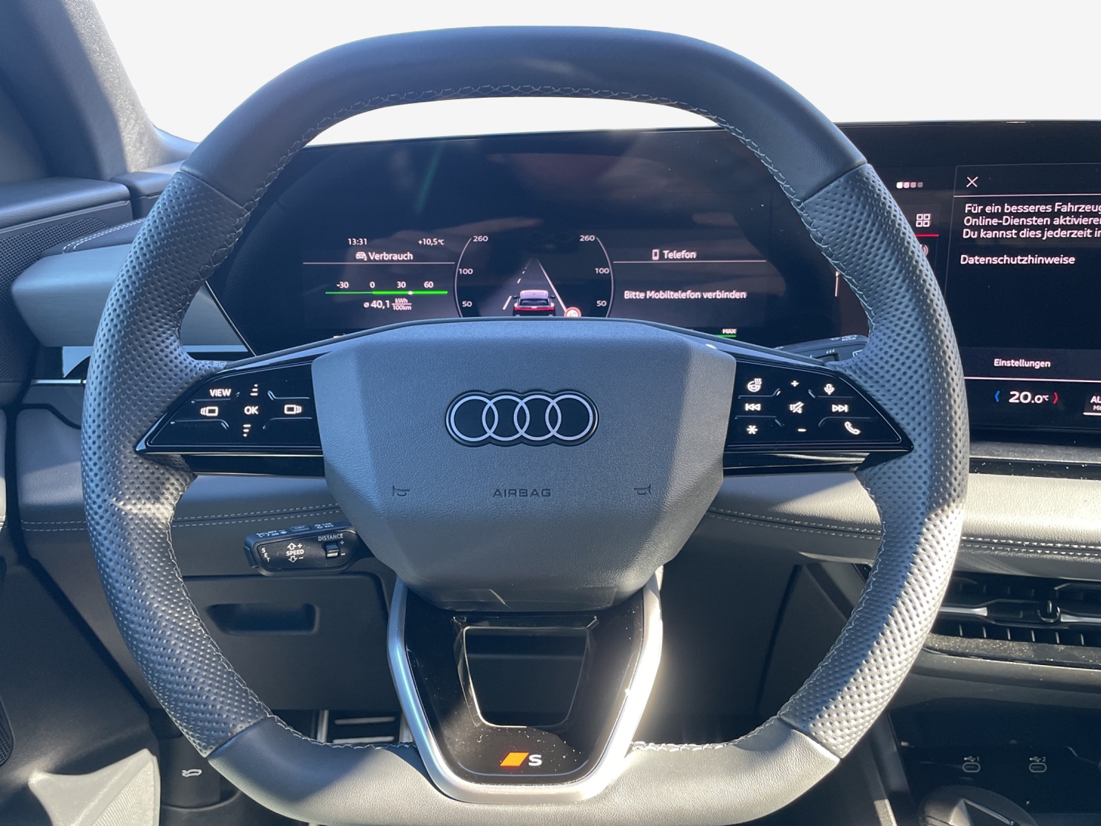 AUDI Q6 e-tron quattro-image-9