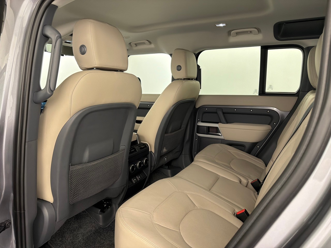 LAND ROVER Defender110 3.0DI6 300 SE-image-5