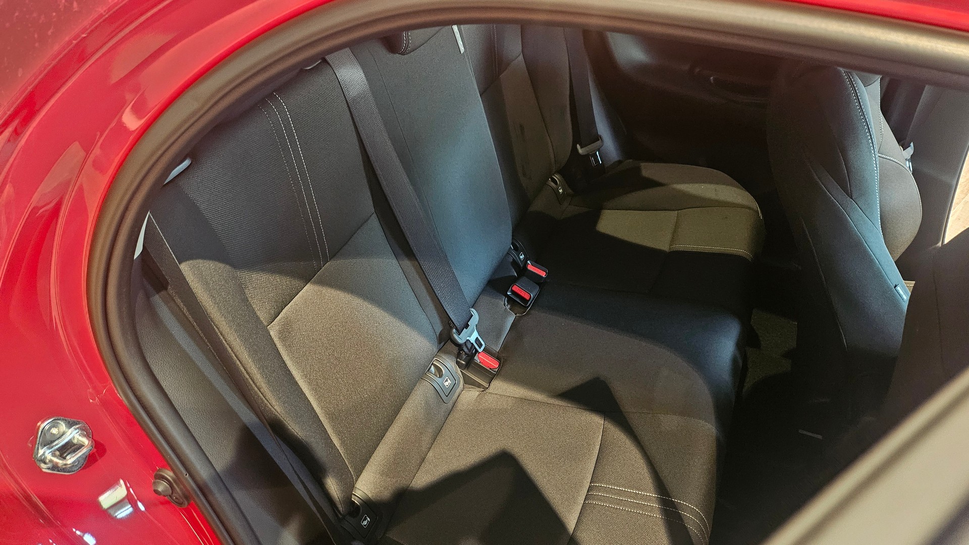 TOYOTA Yaris 1.5 Teamplayer e-CVTđ„đ„đ„-image-17